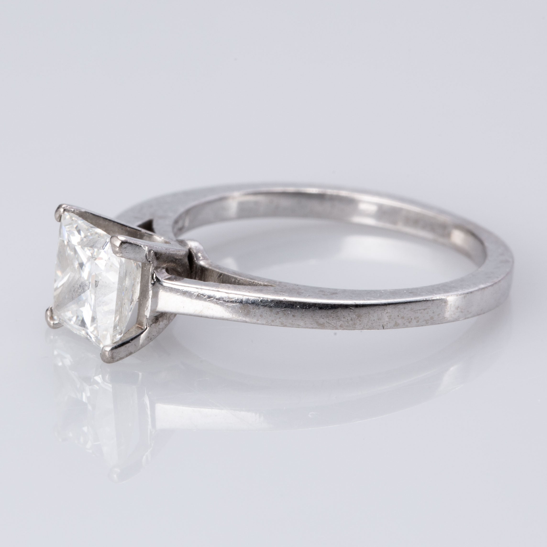 18k White Gold Diamond Ring | 1.11 ct | SZ 5 |