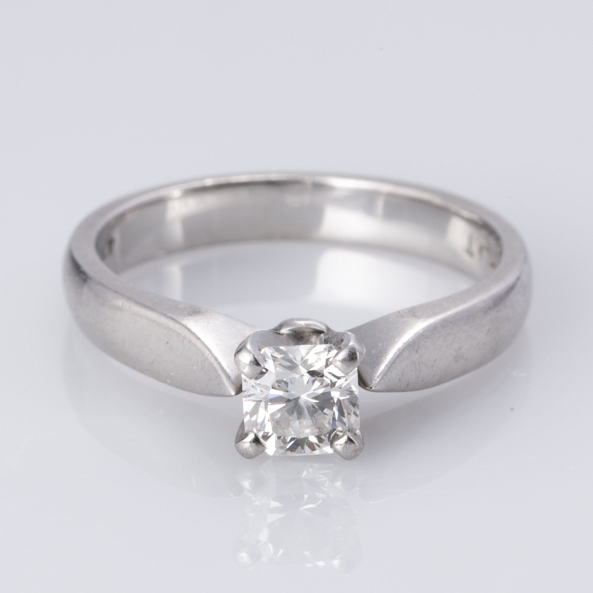 Platinum Diamond Ring | 0.45 ct | SZ 5 |