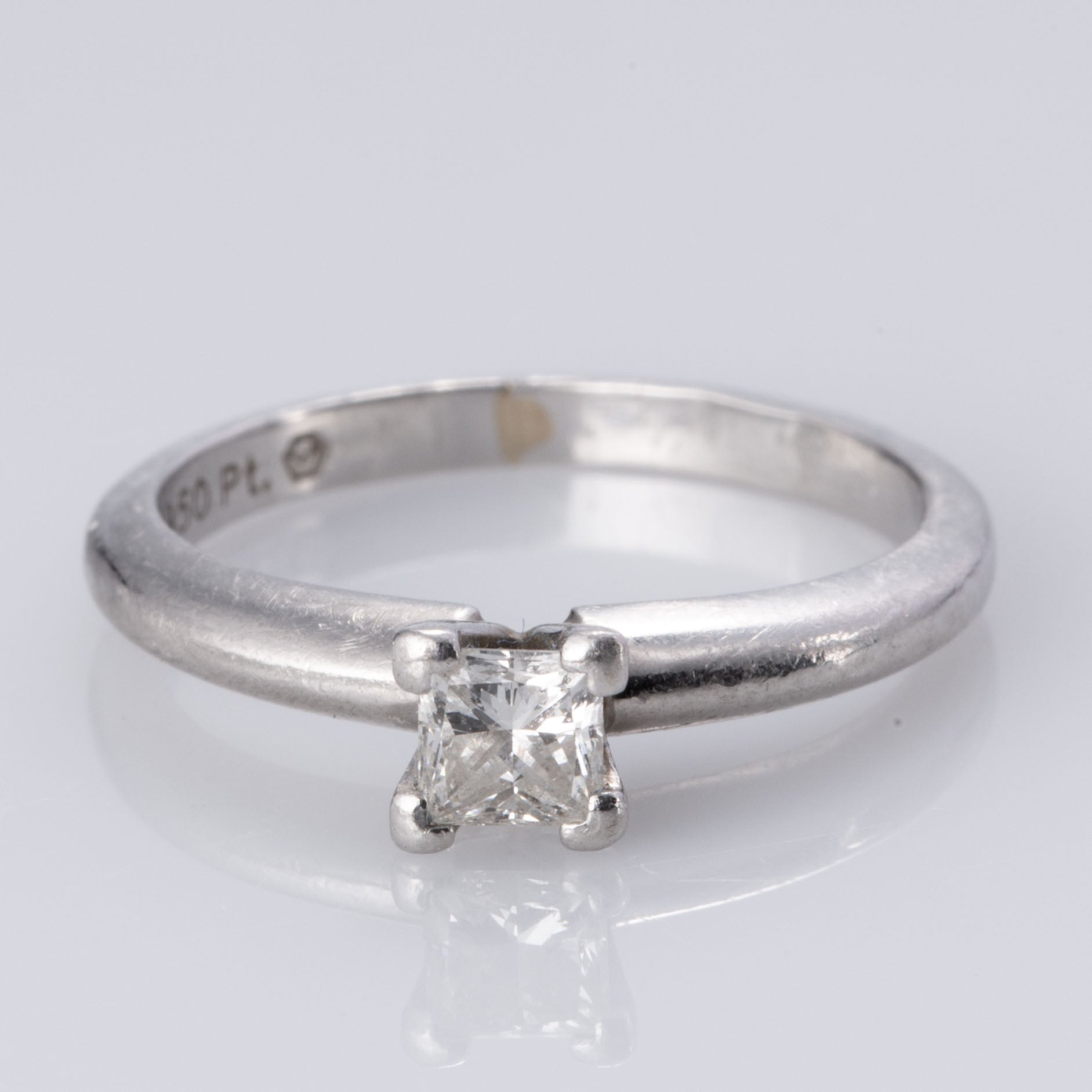Platinum Diamond Ring | 0.33 ct | SZ 4.75 |