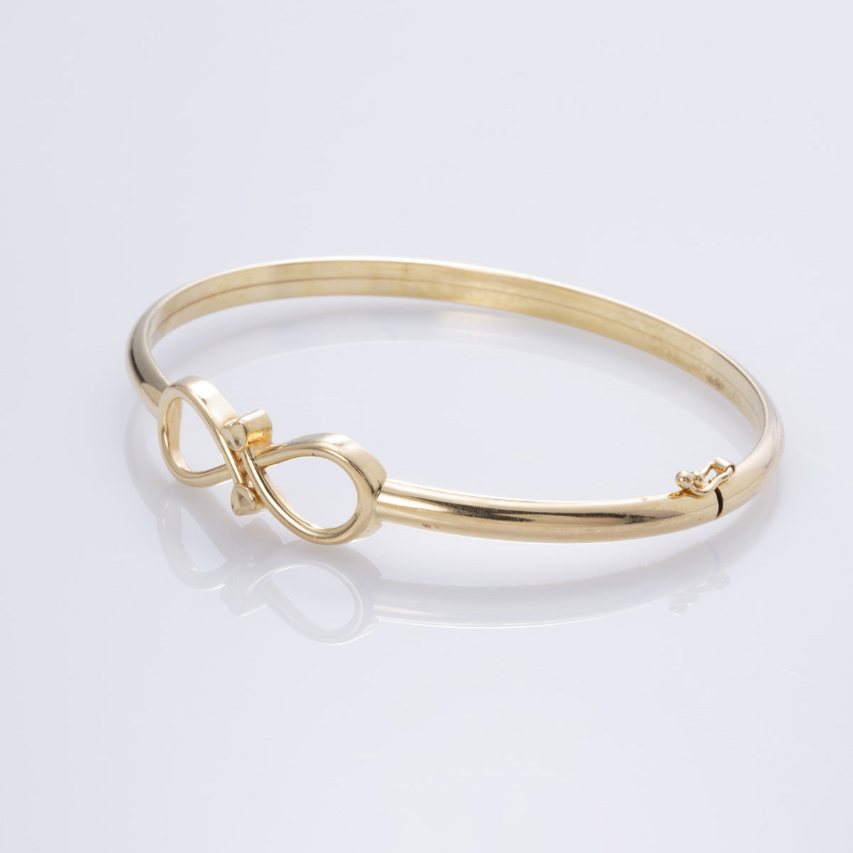 18k Yellow Gold Infinity Bangle Bracelet  | 6.5" |