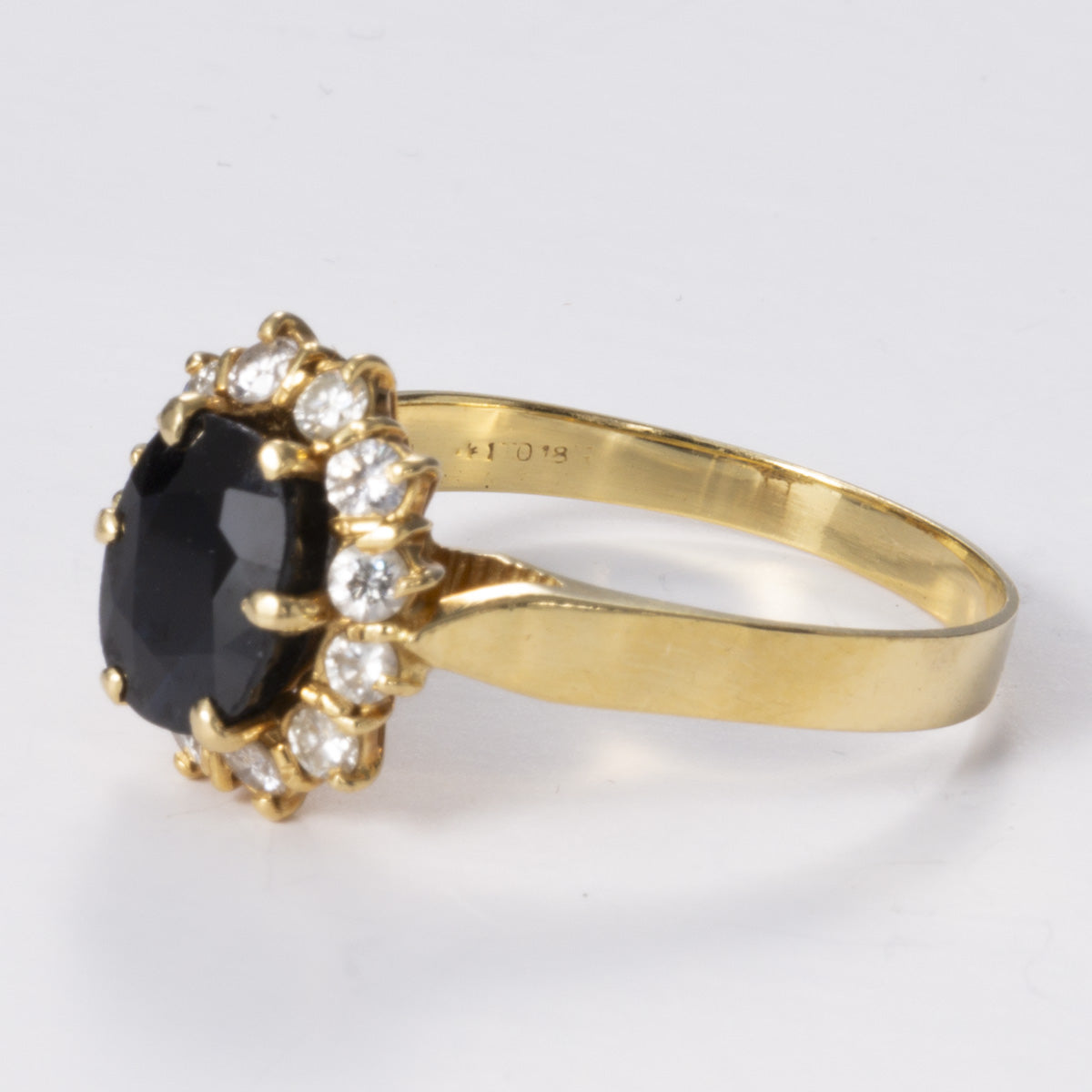 Bague halo saphir et diamants en or 18 carats | 2,33 ct, 0,60 ct au total | Taille 11,5