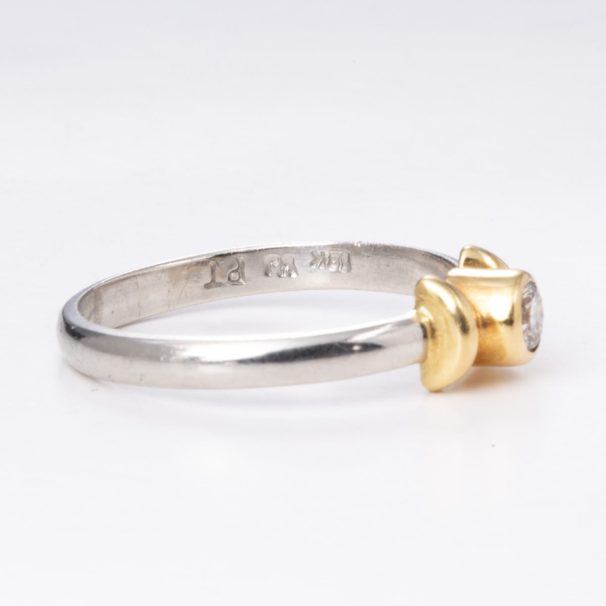 Platinum and 18k Yellow Gold Bezel Set Diamond Ring | 0.15 ct | Sz 6.25