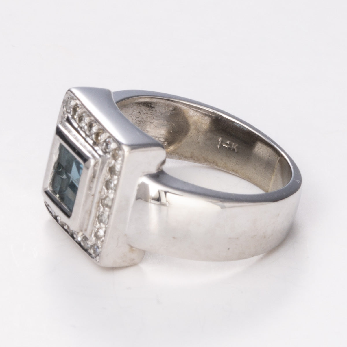 Bague en or 14 carats avec aigue-marine et diamants | 0,2 ct et 0,15 ct au total | Taille 5