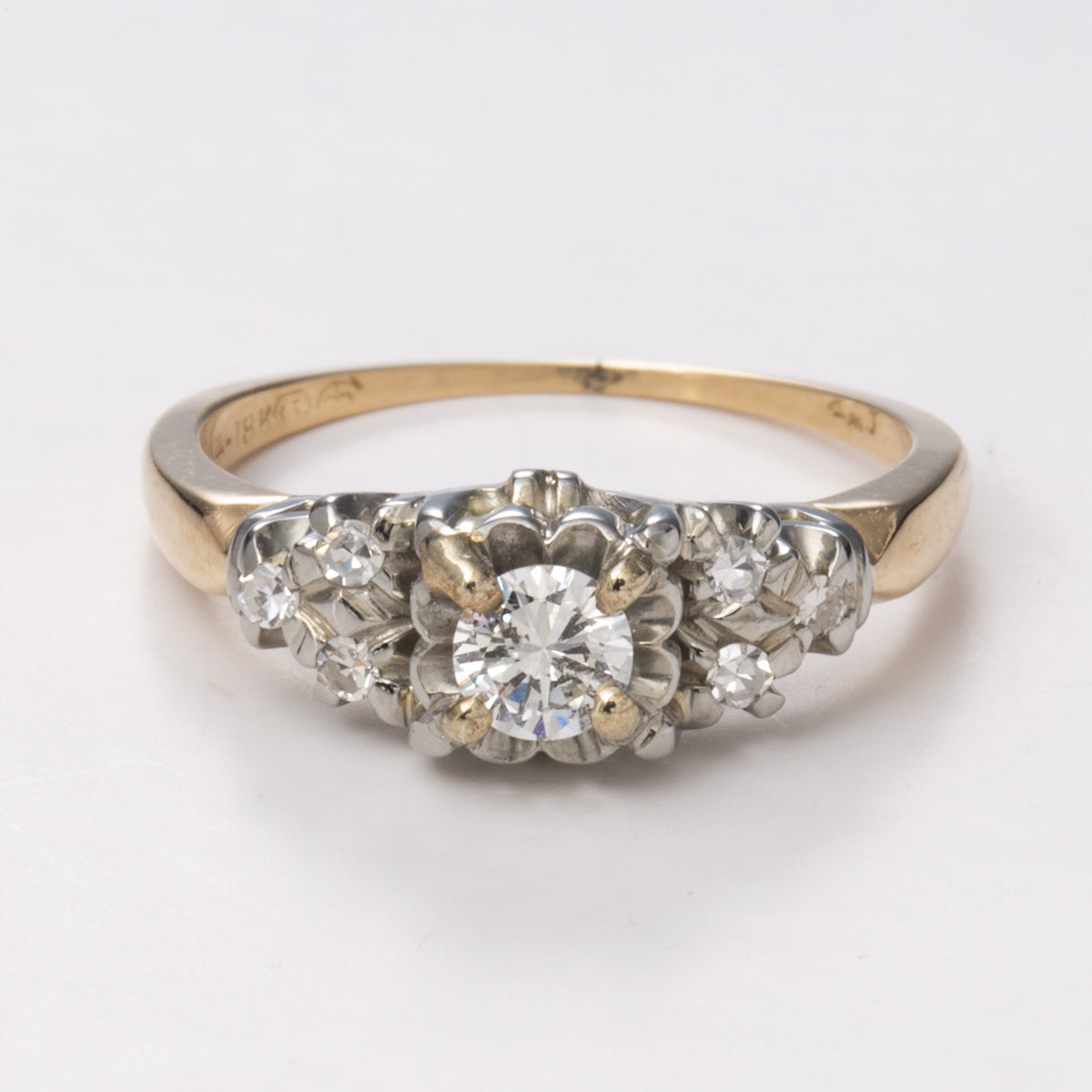 Bague En Or Jaune Et Blanc 18 Carats Sertie De Diamants - Occasion - Très Bon état