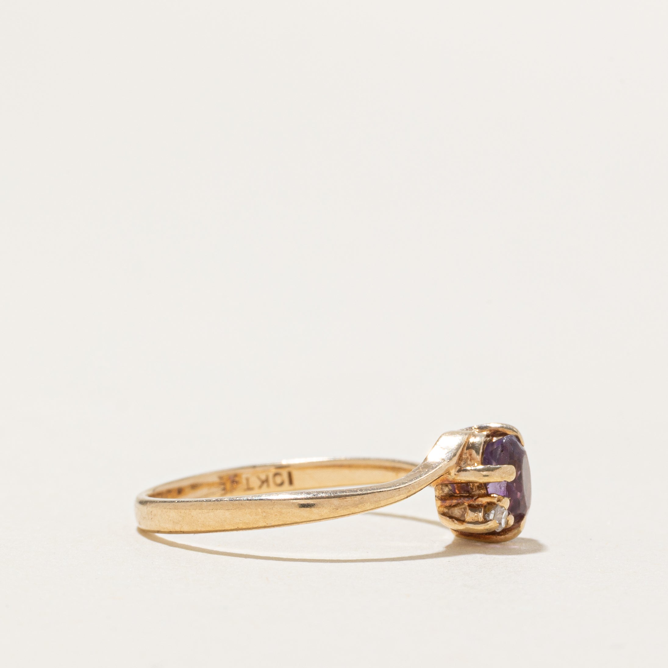 Oval Cut Amethyst & Diamond Bypass Ring | SZ 5.5