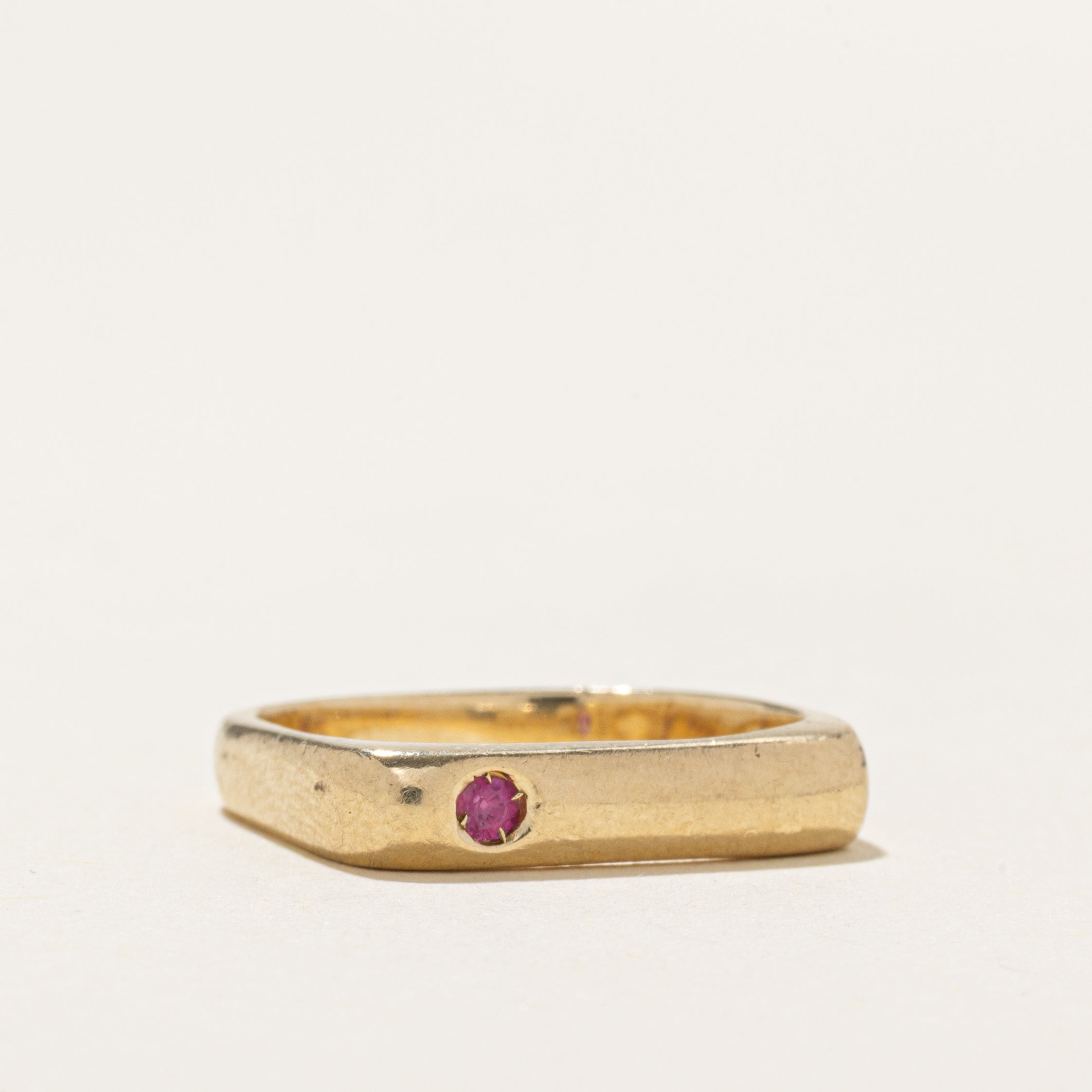 Single Ruby Soft Square Band | SZ 5.75