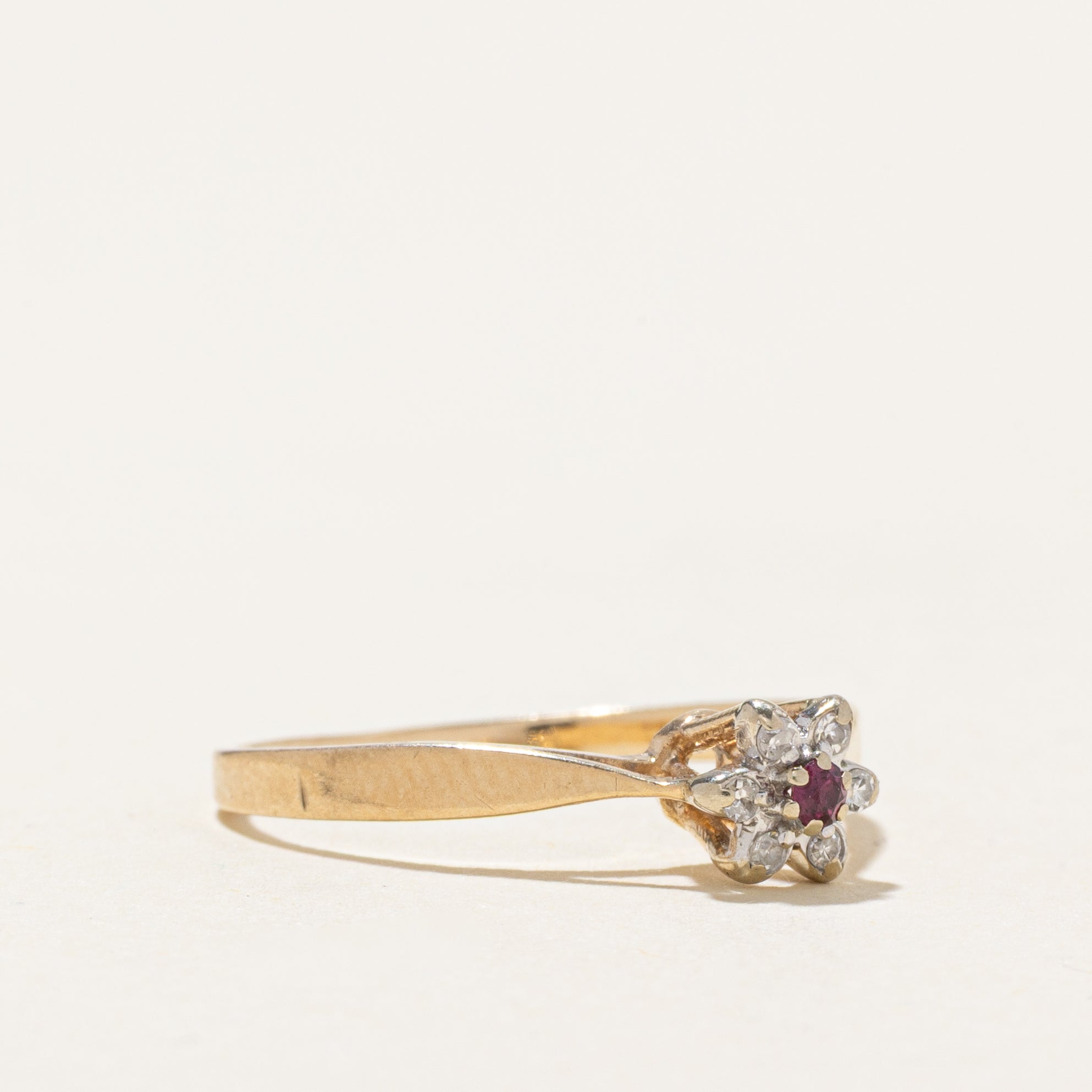 Bague pétale rubis et diamant | Taille 5,25