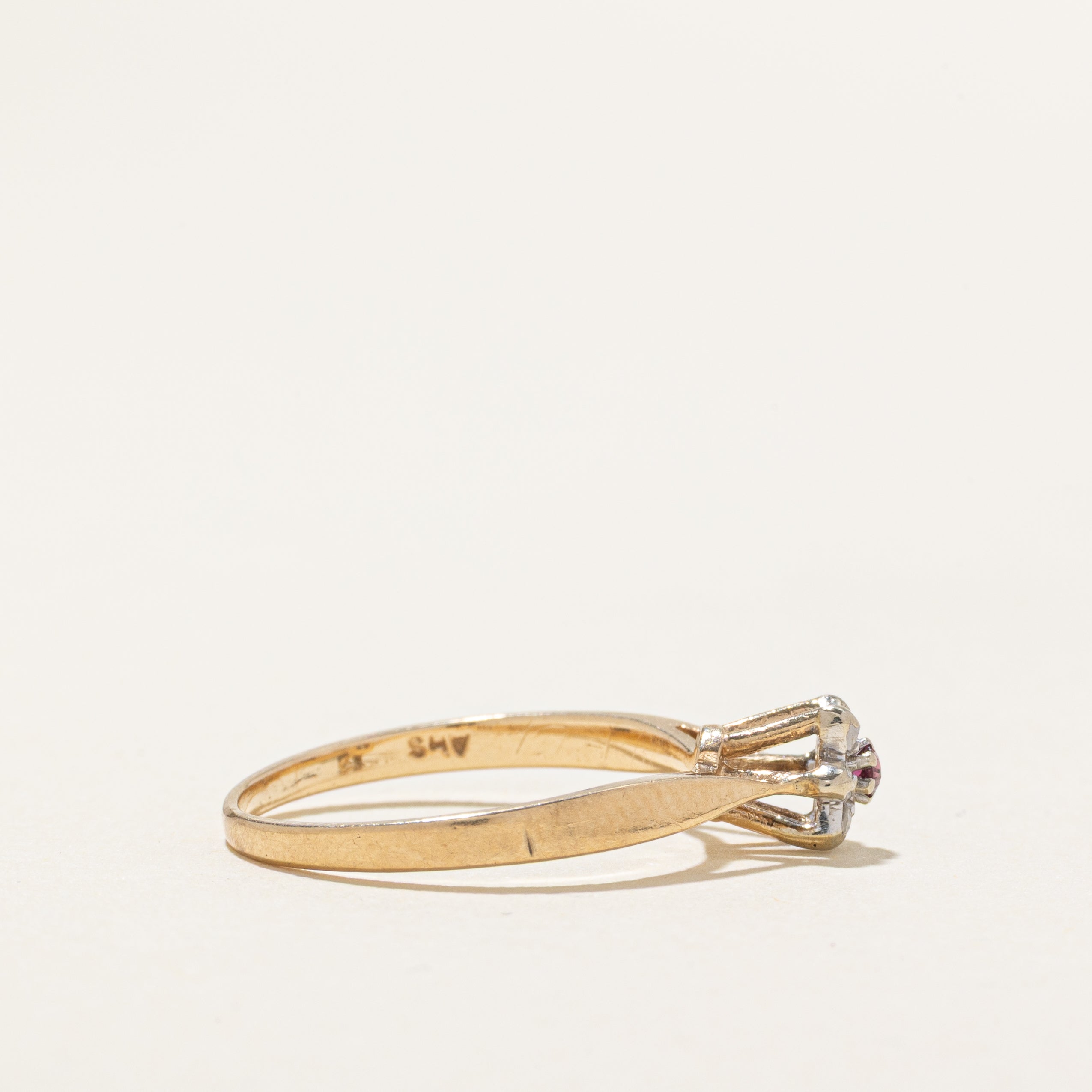 Bague pétale rubis et diamant | Taille 5,25