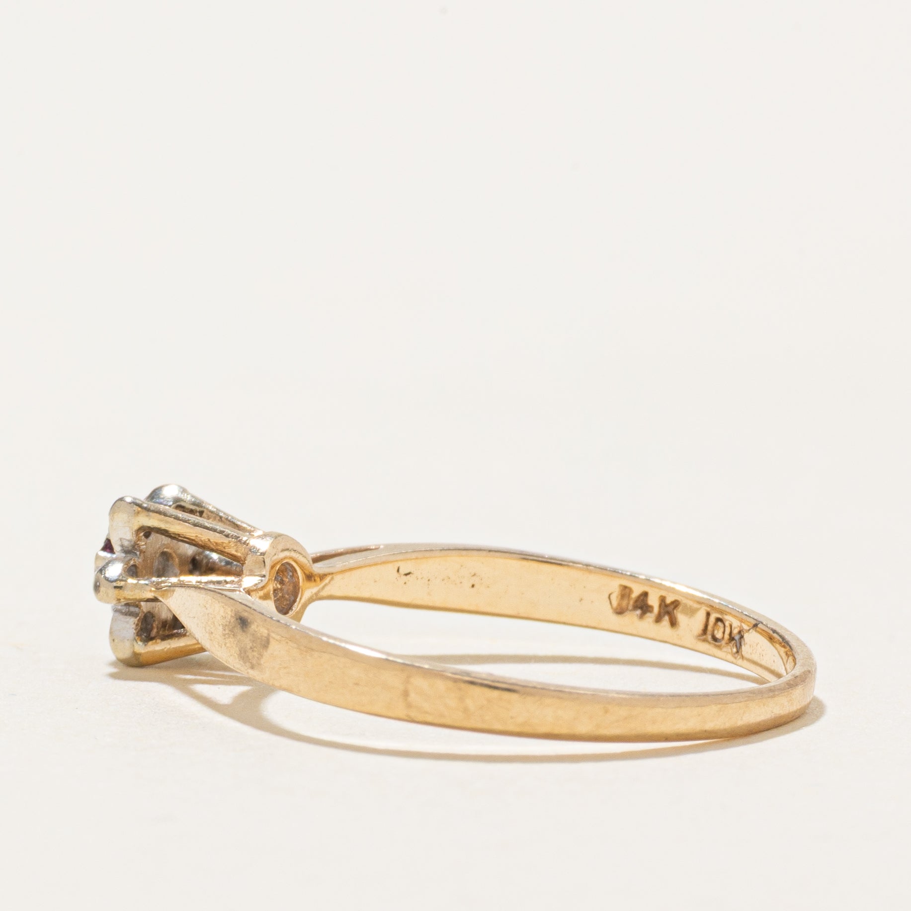 Bague pétale rubis et diamant | Taille 5,25