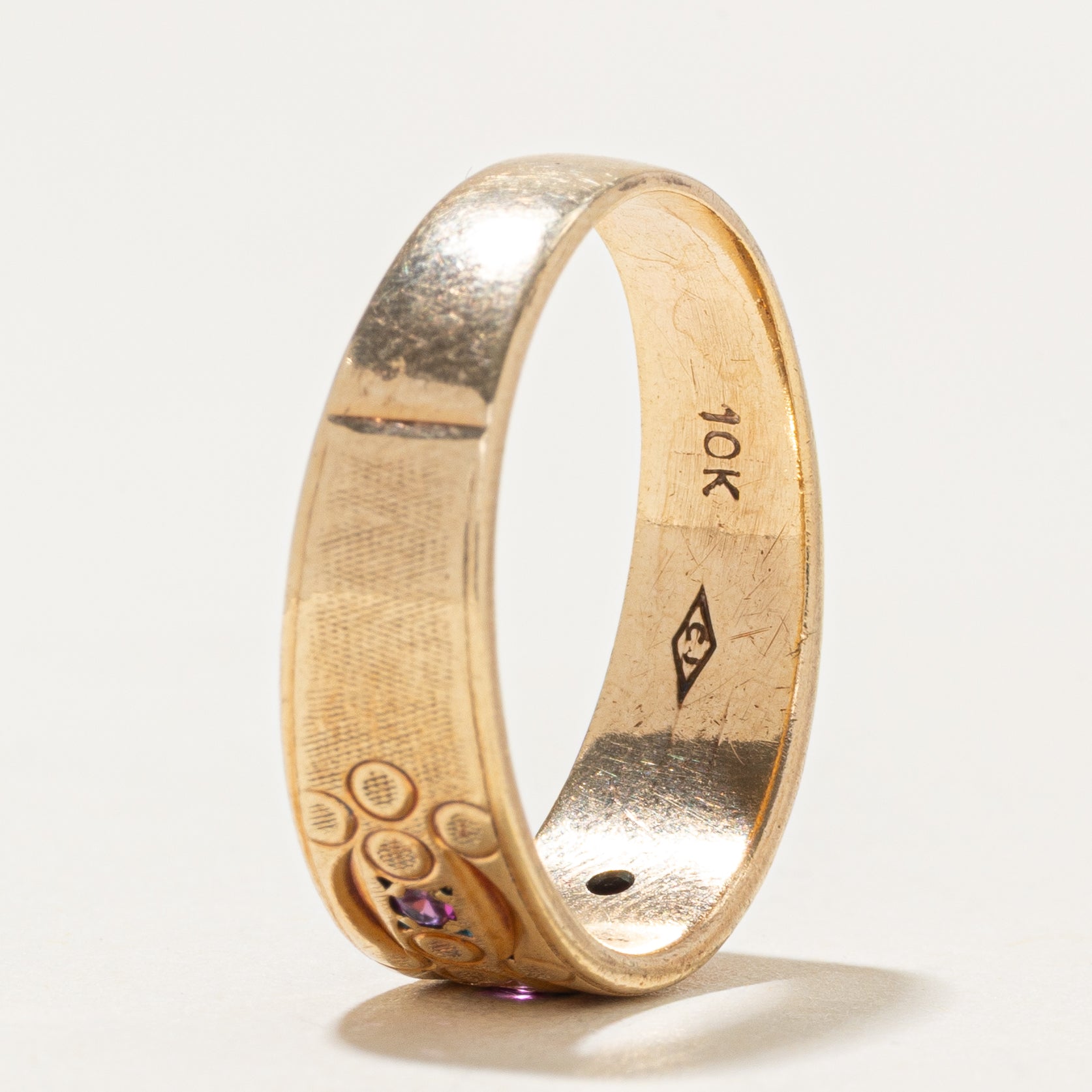 Three Stone Synthetic Ruby Textured Band | SZ 8.5