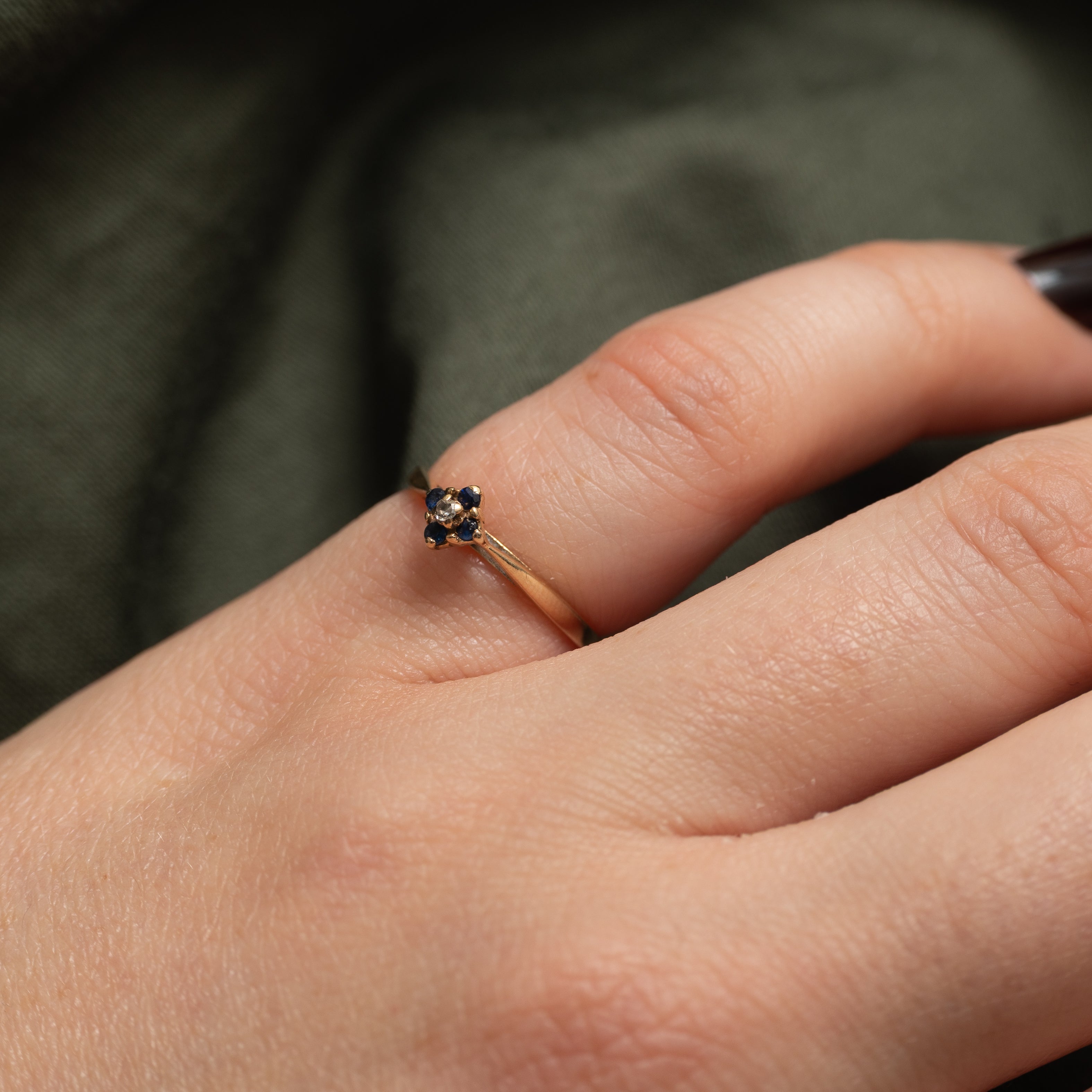 Diamond & Sapphire Petal Ring | SZ 3.5