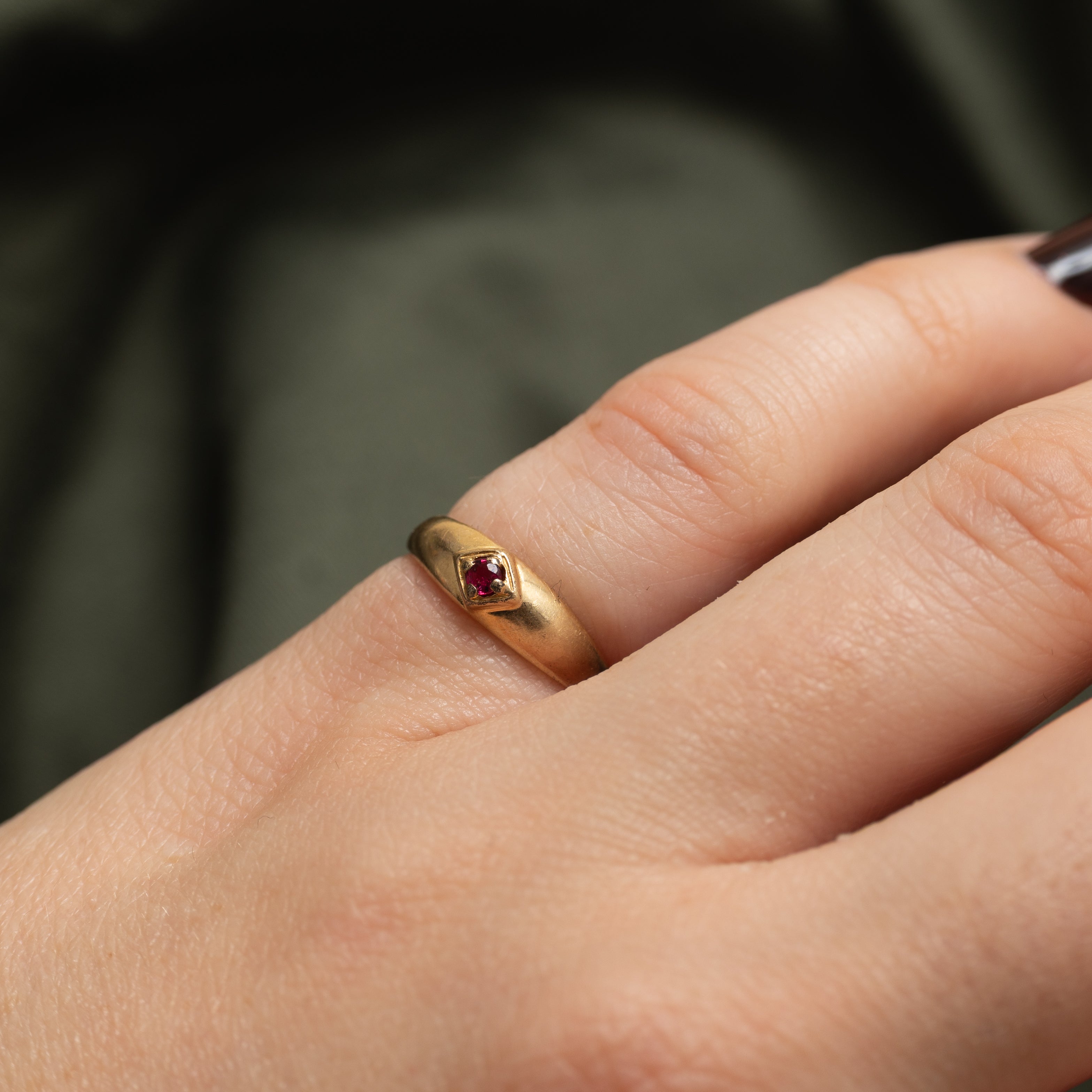 Solitaire Ruby Band | SZ 3.5