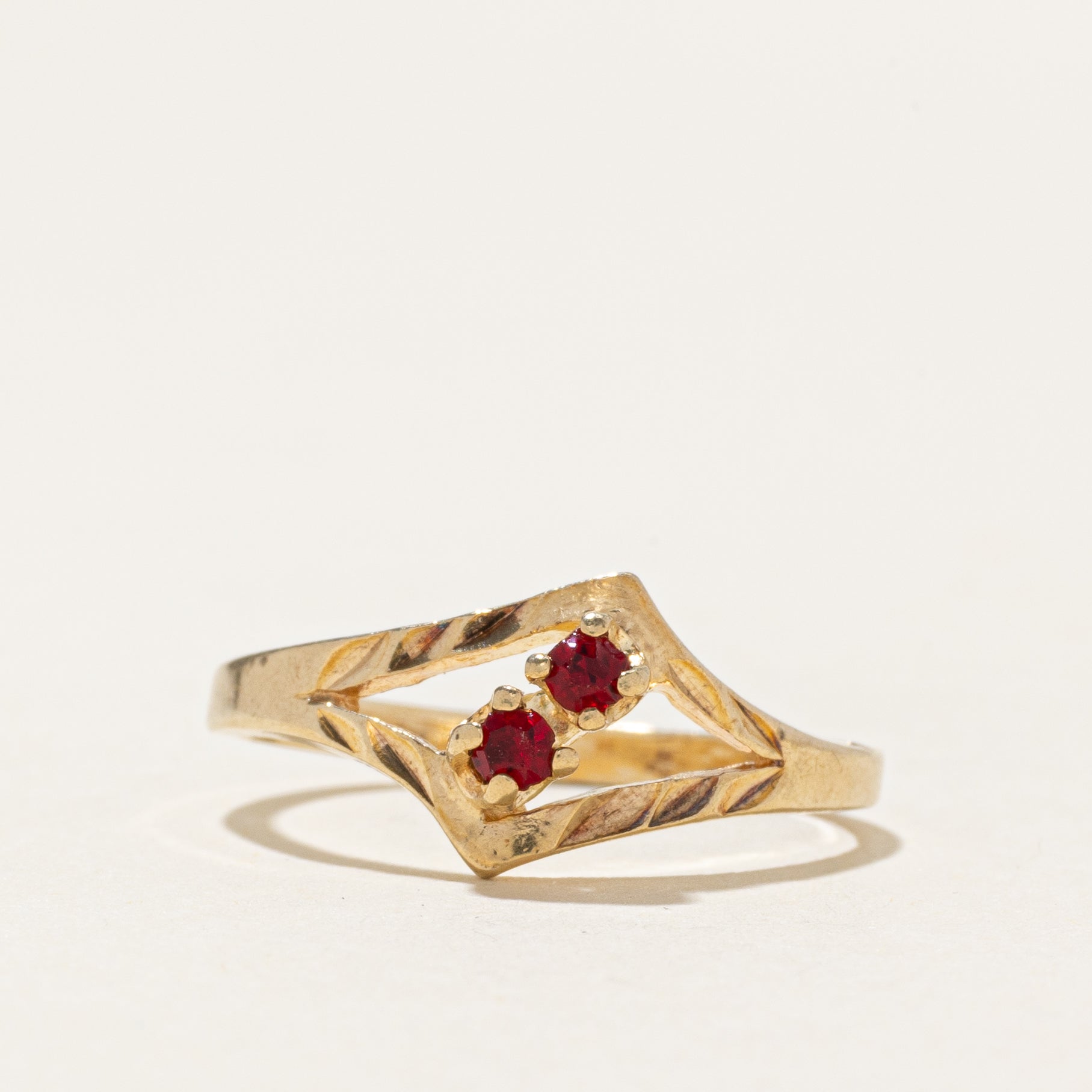 18k Two Stone Garnet Textured Ring | SZ 6.25