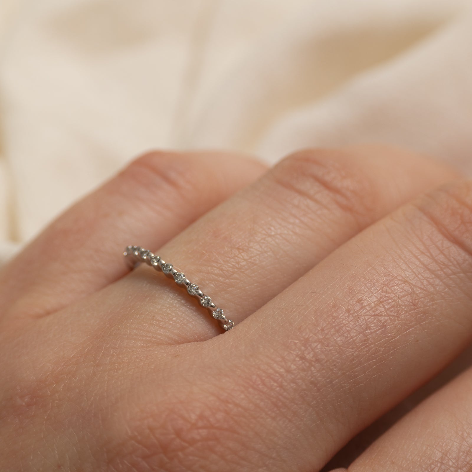Semi Eternity Diamond Thin Scalloped Band | 1.1mm | SZ 7