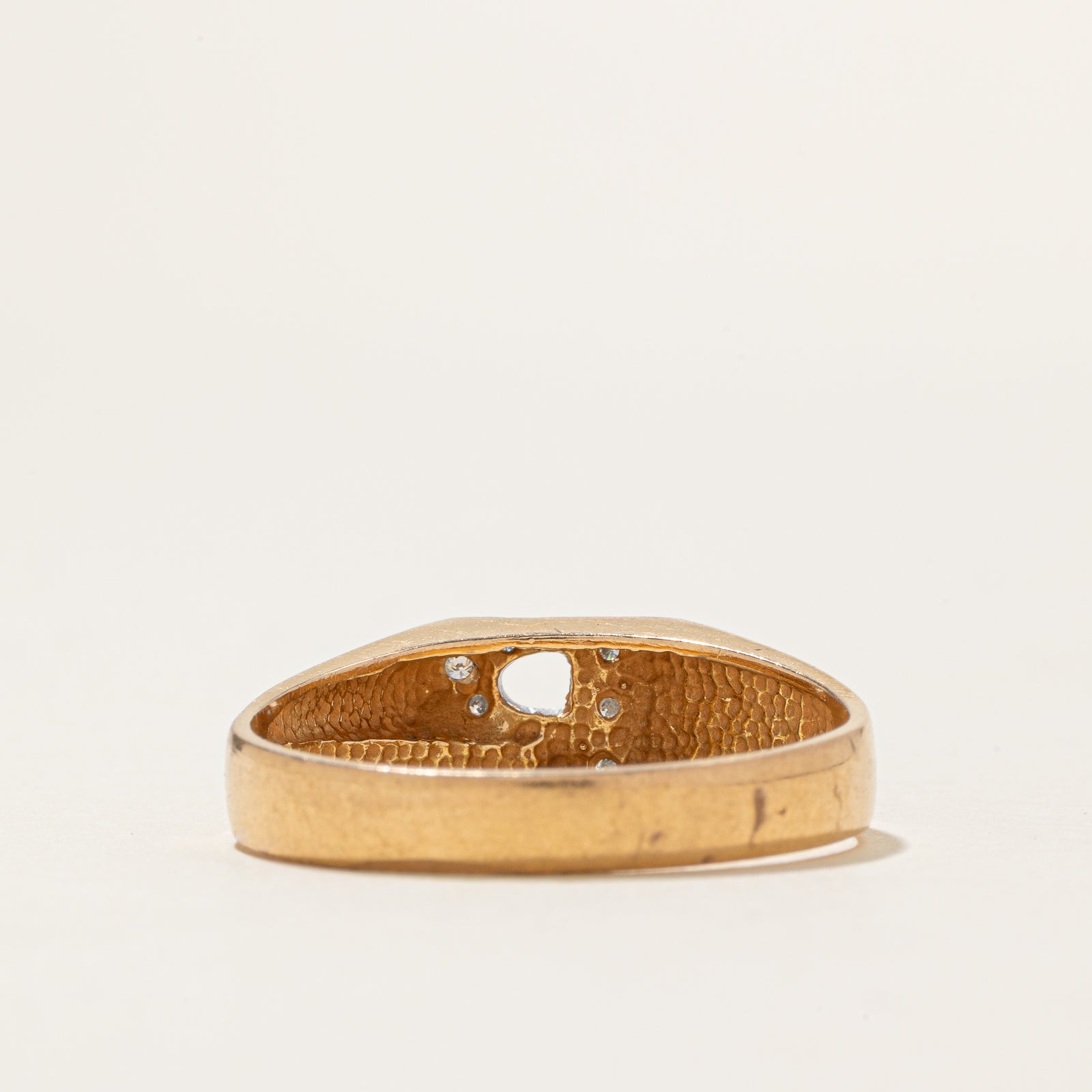 19k Diamond 'P' Initial Ring | SZ 12.5