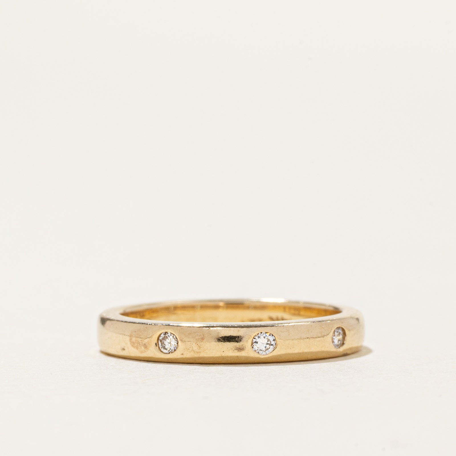 Alliance sertie de diamants à fleur en or 14 carats | 2,5 mm | Taille 3