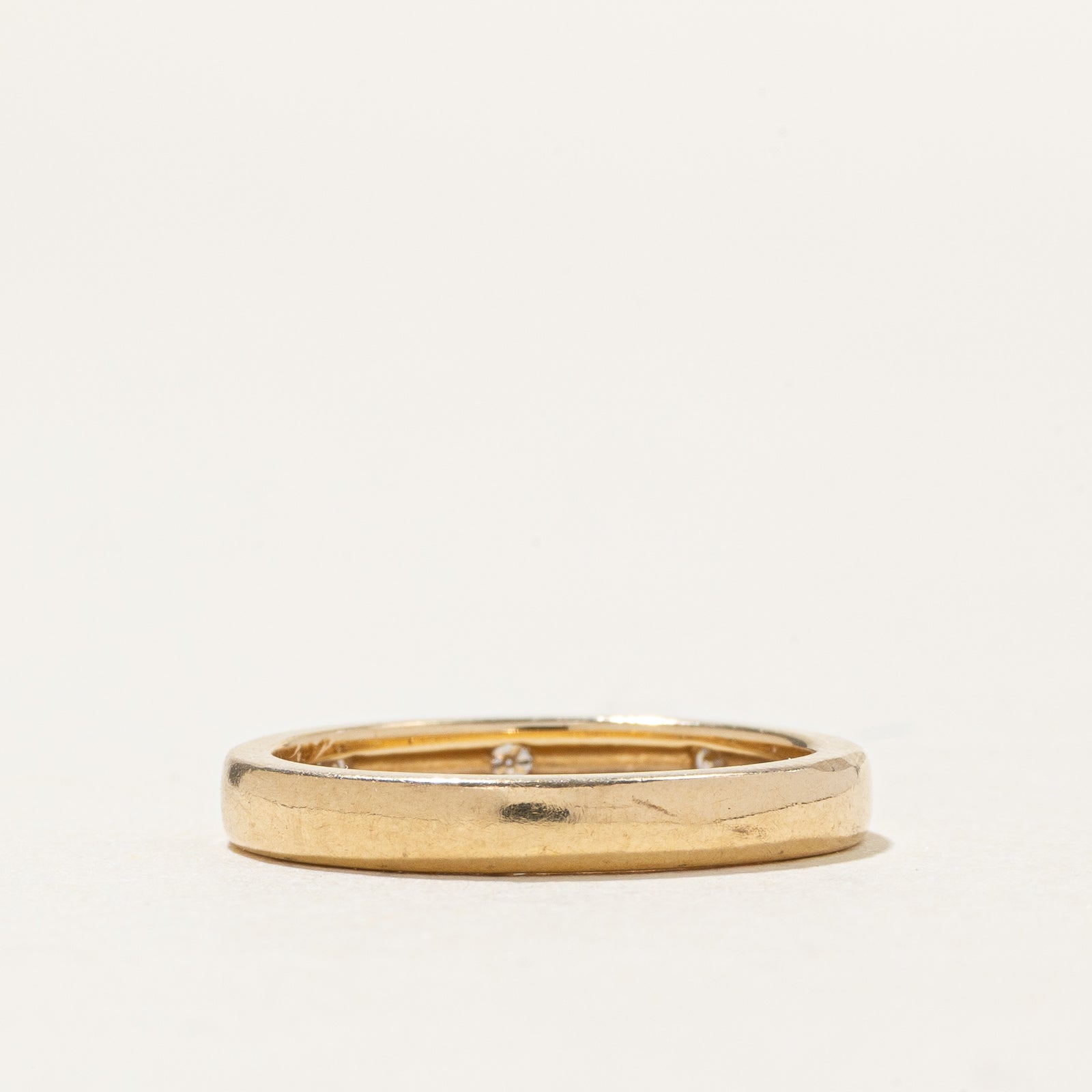 Alliance sertie de diamants à fleur en or 14 carats | 2,5 mm | Taille 3
