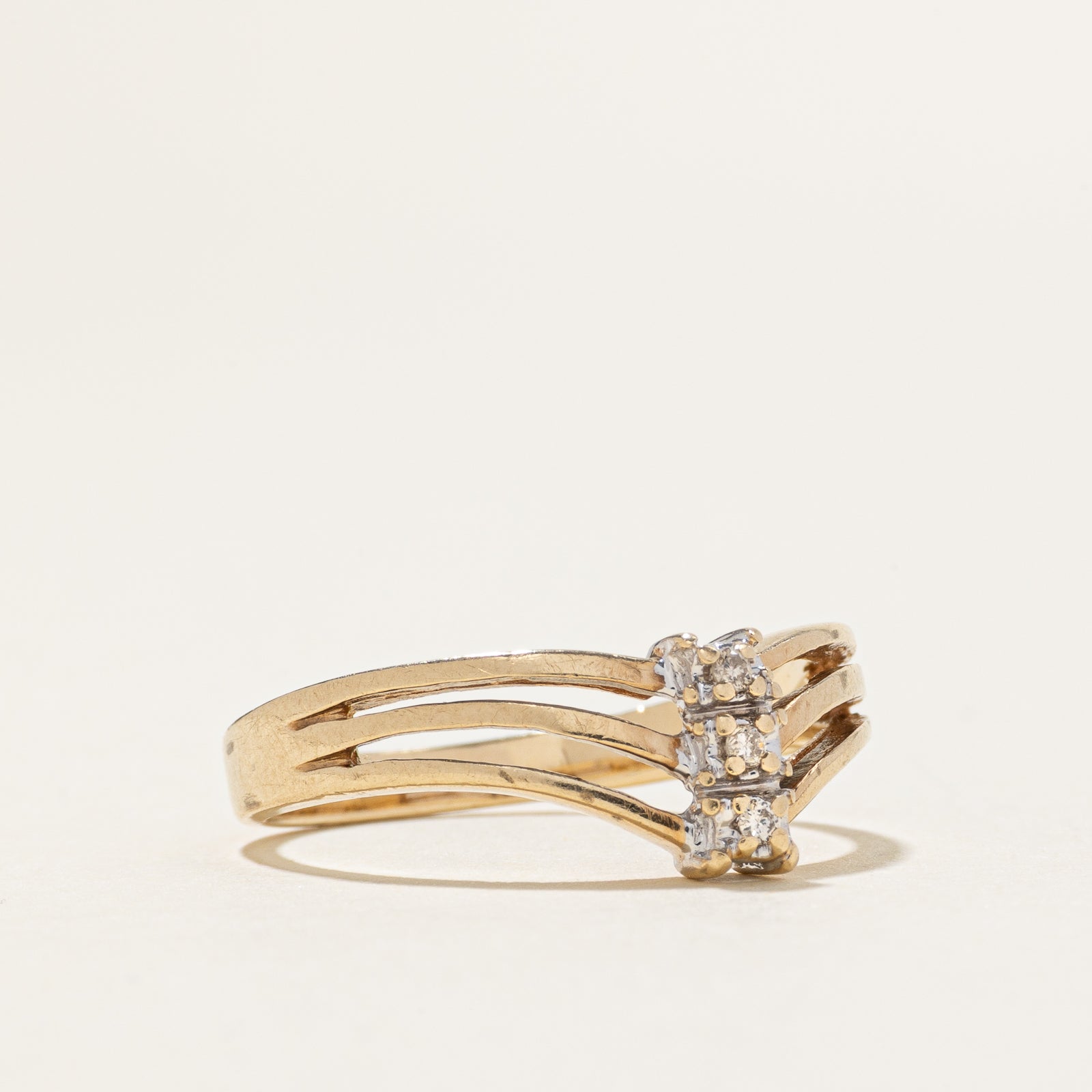 Diamond Column Openwork Chevron Ring | SZ 6.5