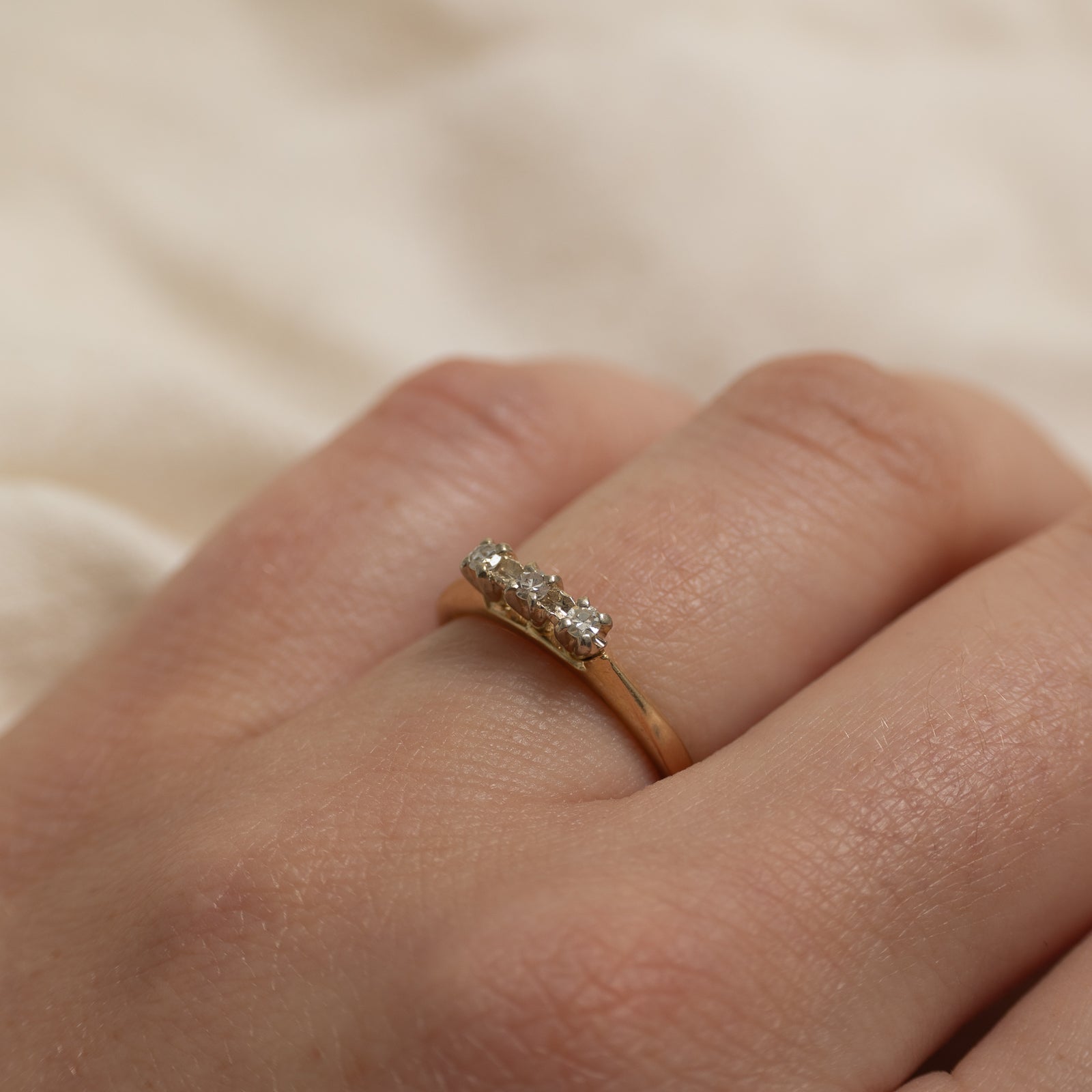 14k Three Stone Diamond Ring | SZ 5