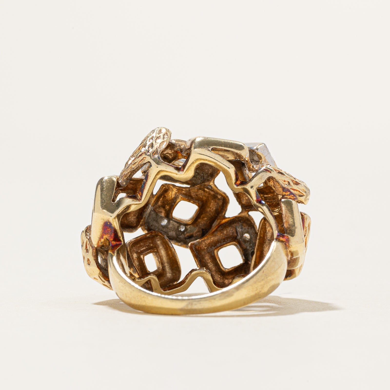 Two Tone Diamond Textured Geometric Cocktail Ring | SZ 5.75