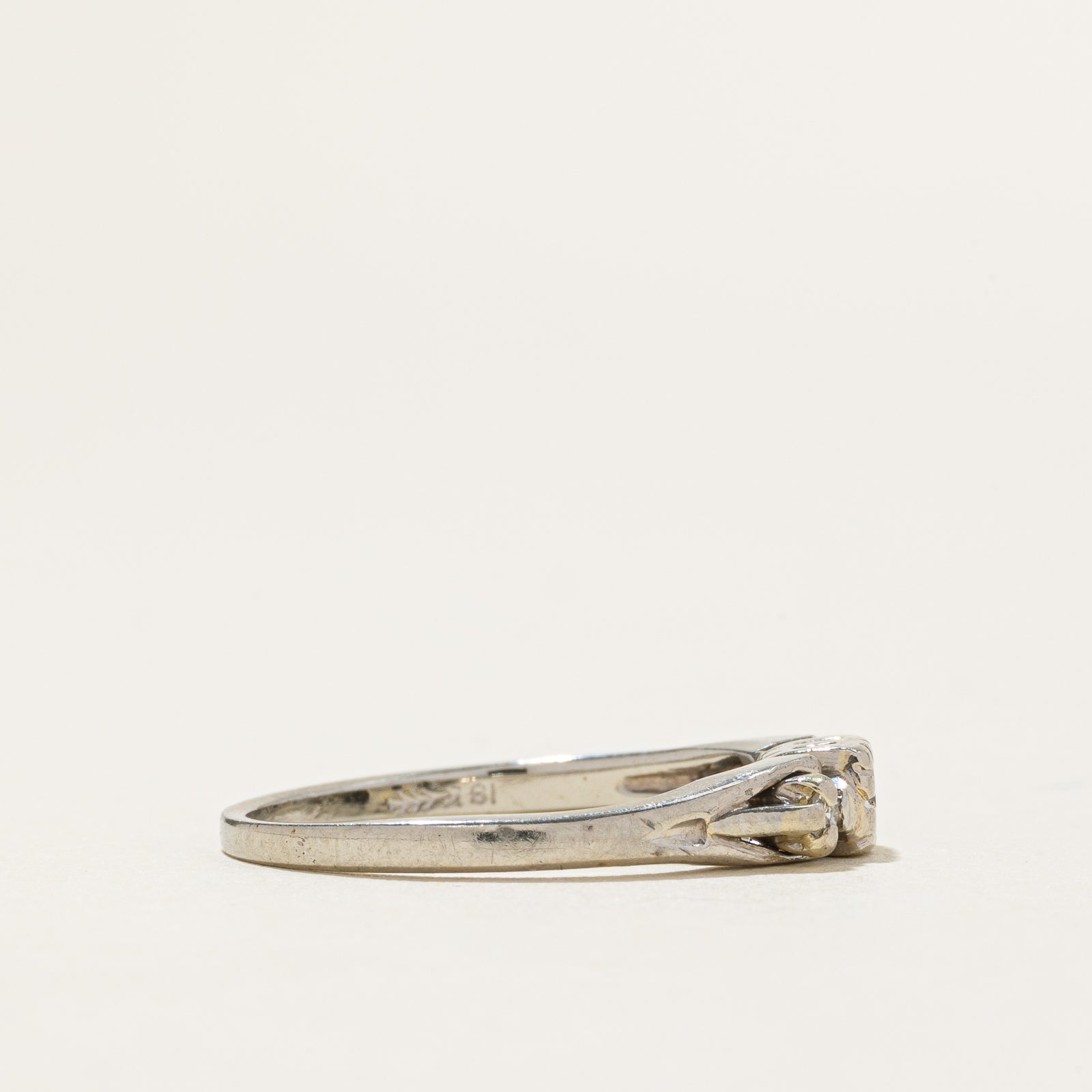 18k White Gold Diamond Ring | SZ 5.5