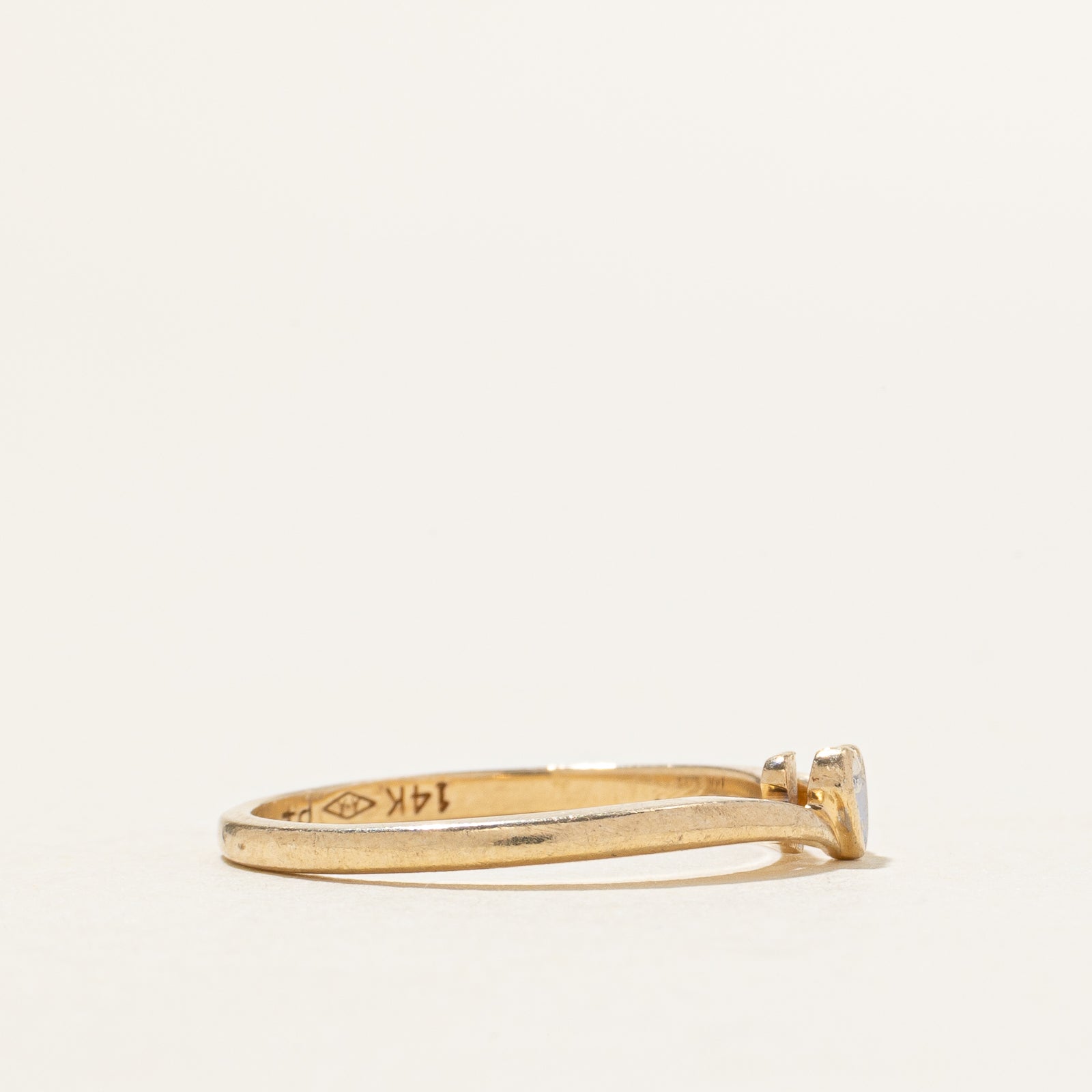 14k Diamond Heart Thin Ring | SZ 5