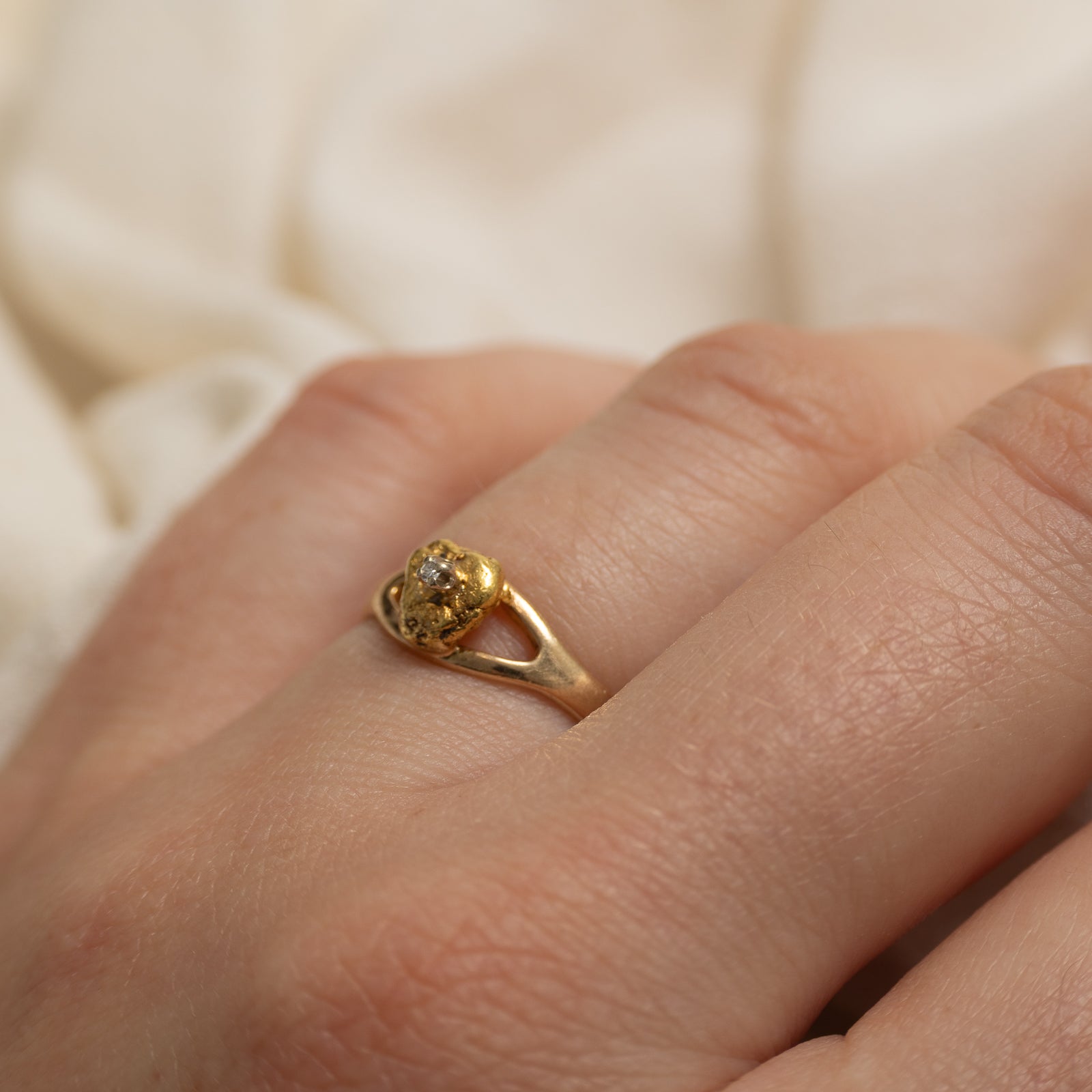 10k Diamond Nuggety Ring | SZ 4.5