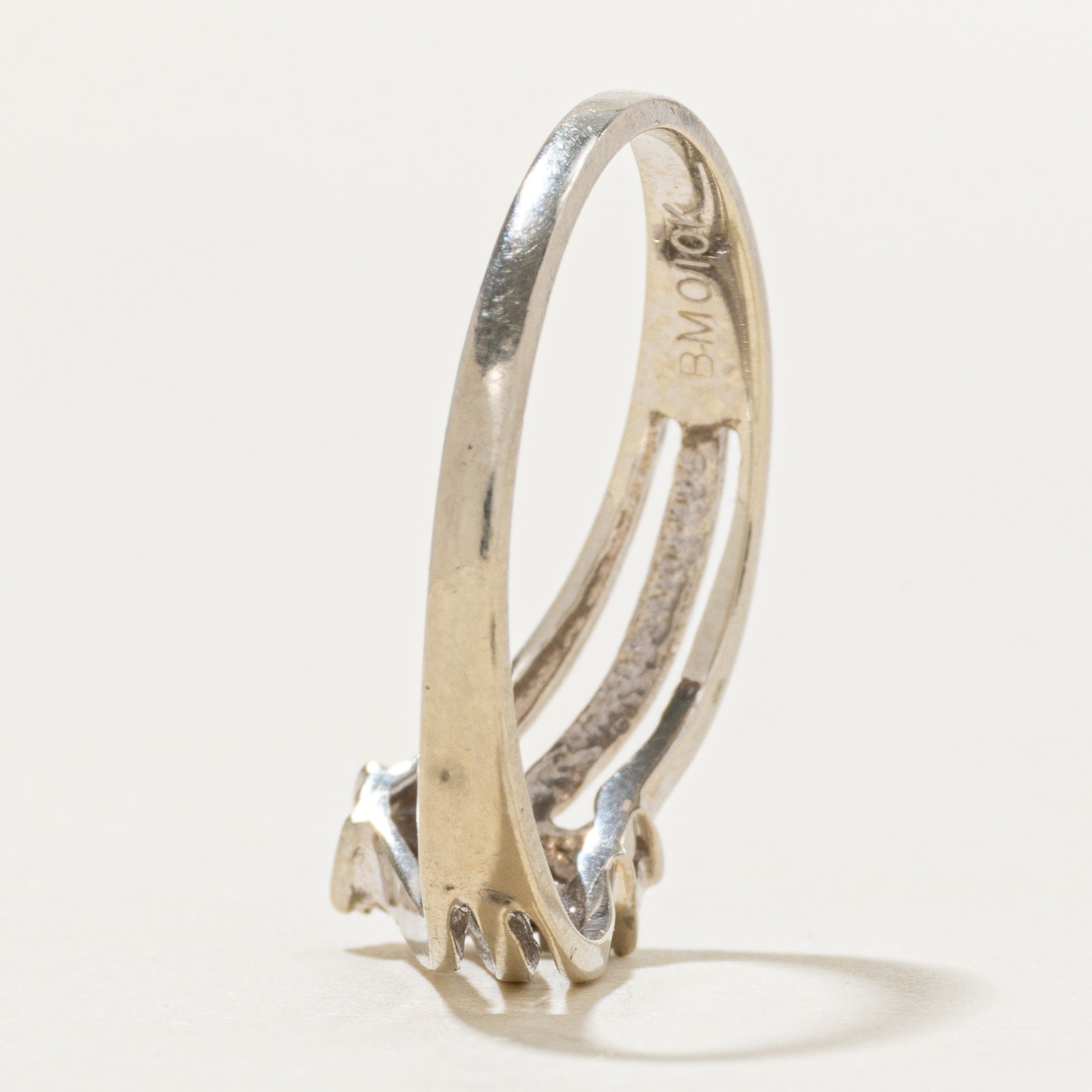 10k Diamond Column Openwork Chevron Ring | SZ 7.5