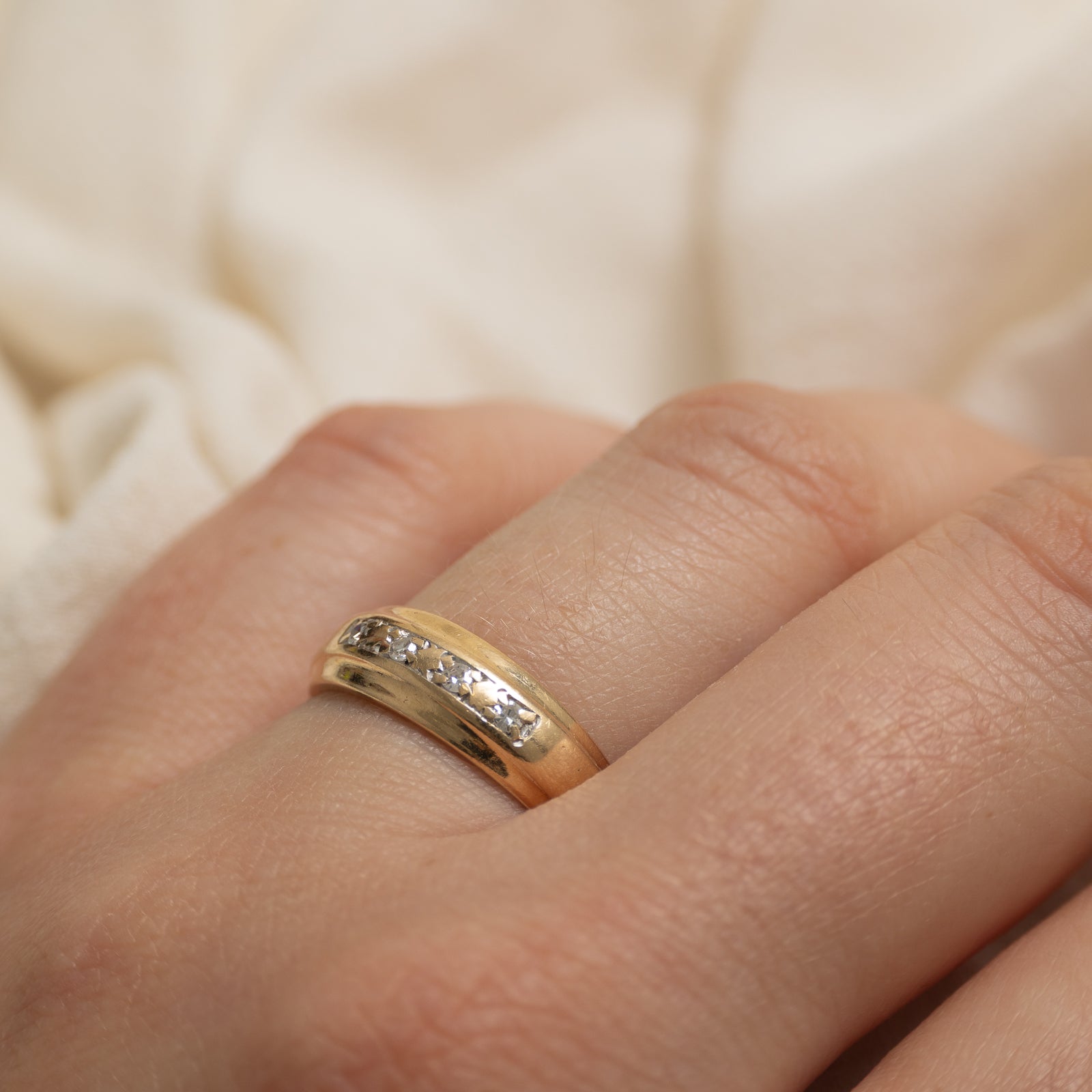 Four Stone Diamond Grooved Dome Ring | SZ 6.5