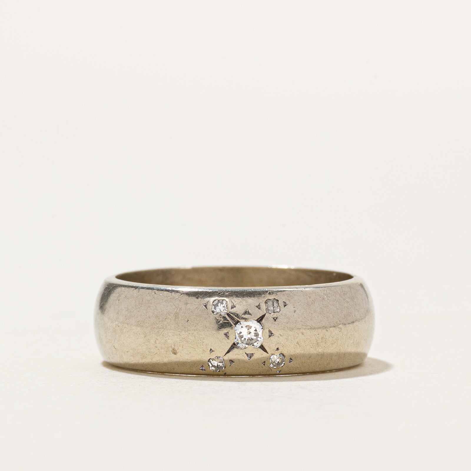 10k Star Set Diamond Accent Band | 6mm | SZ 6.25