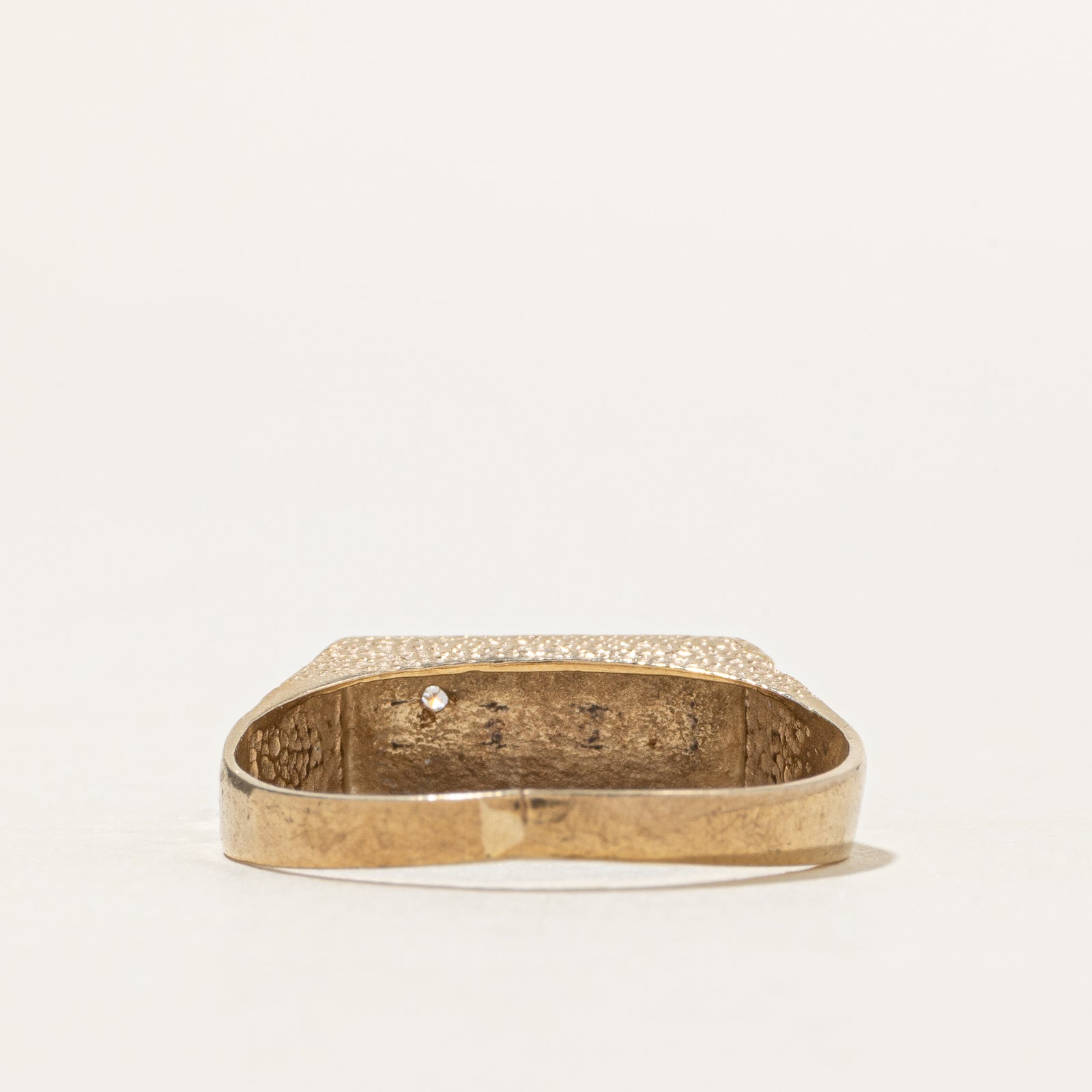 Star Set Diamond Cross Hatch Signet Ring | SZ 8.5