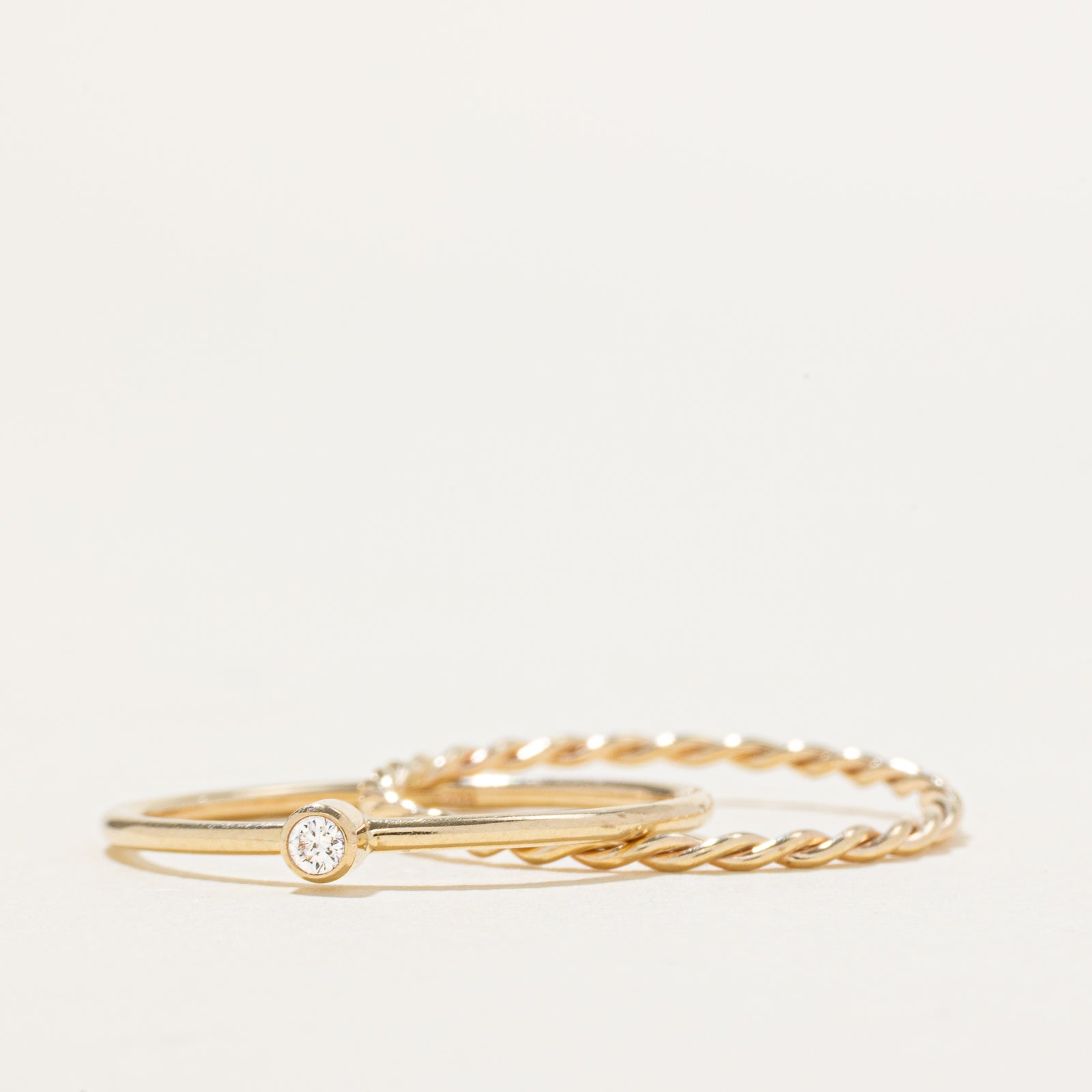 14k Bezel Set Diamond Interlocking Ring | SZ 6