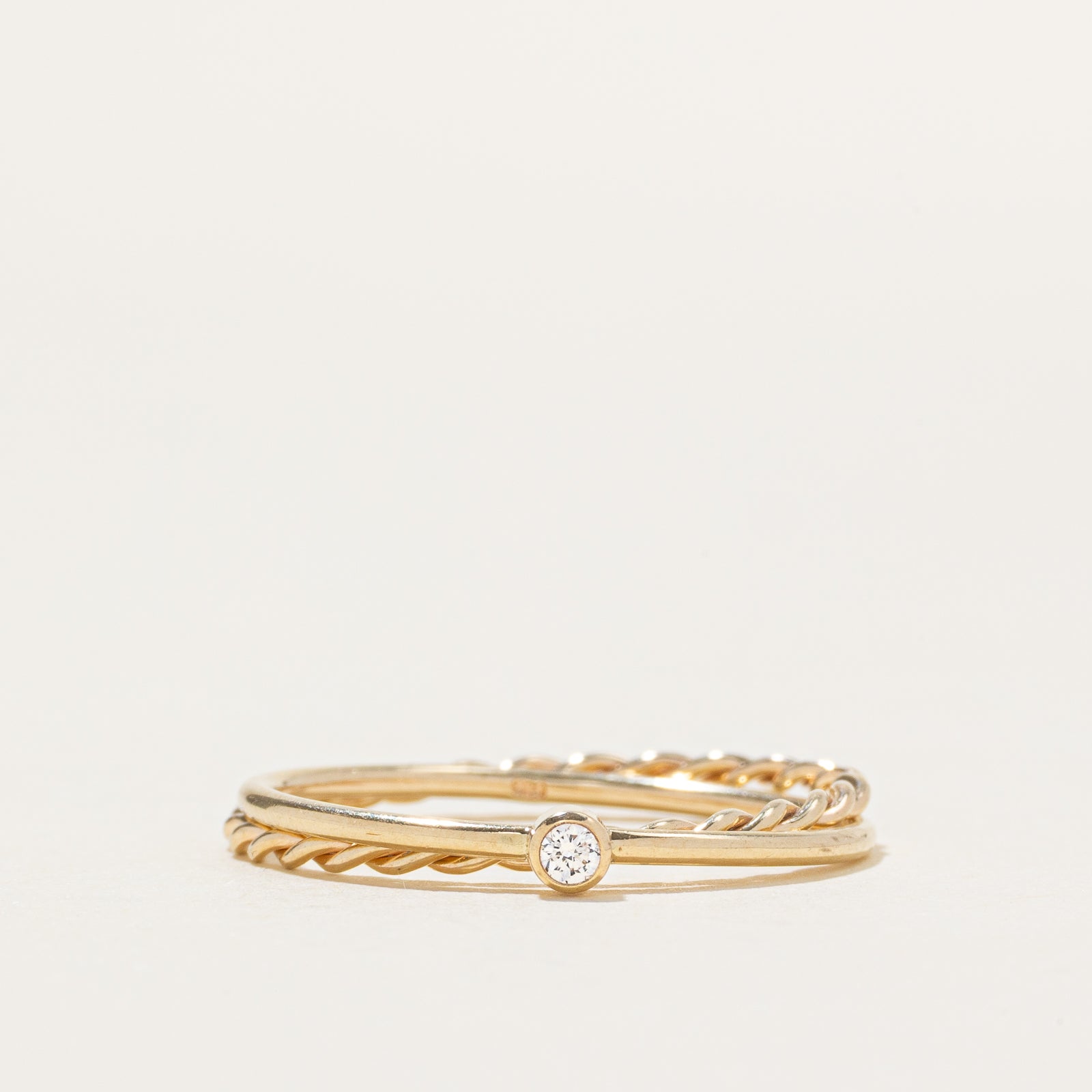 14k Bezel Set Diamond Interlocking Ring | SZ 6