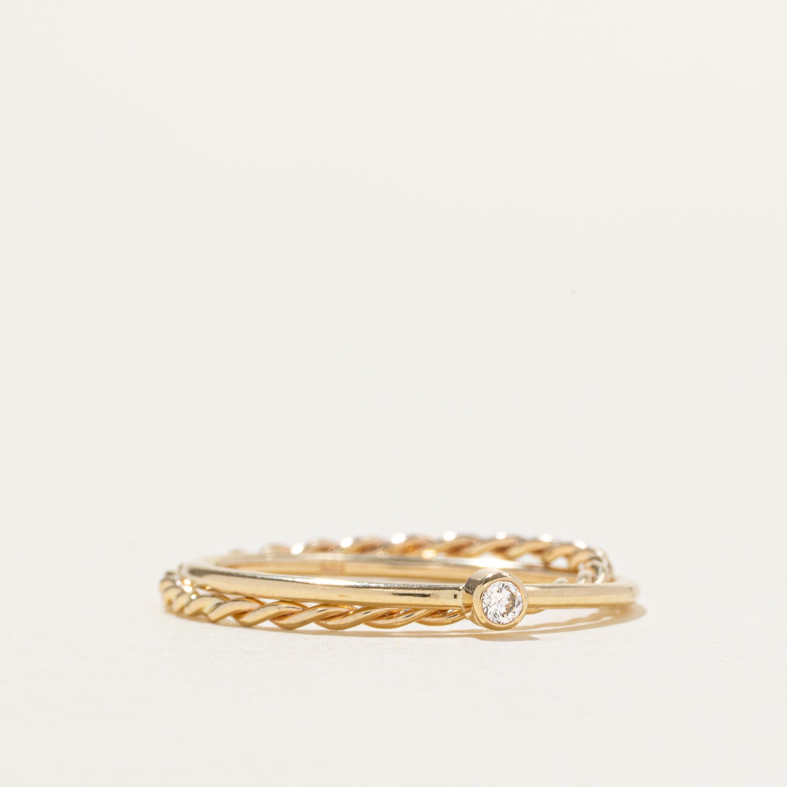 14k Bezel Set Diamond Interlocking Ring | SZ 6