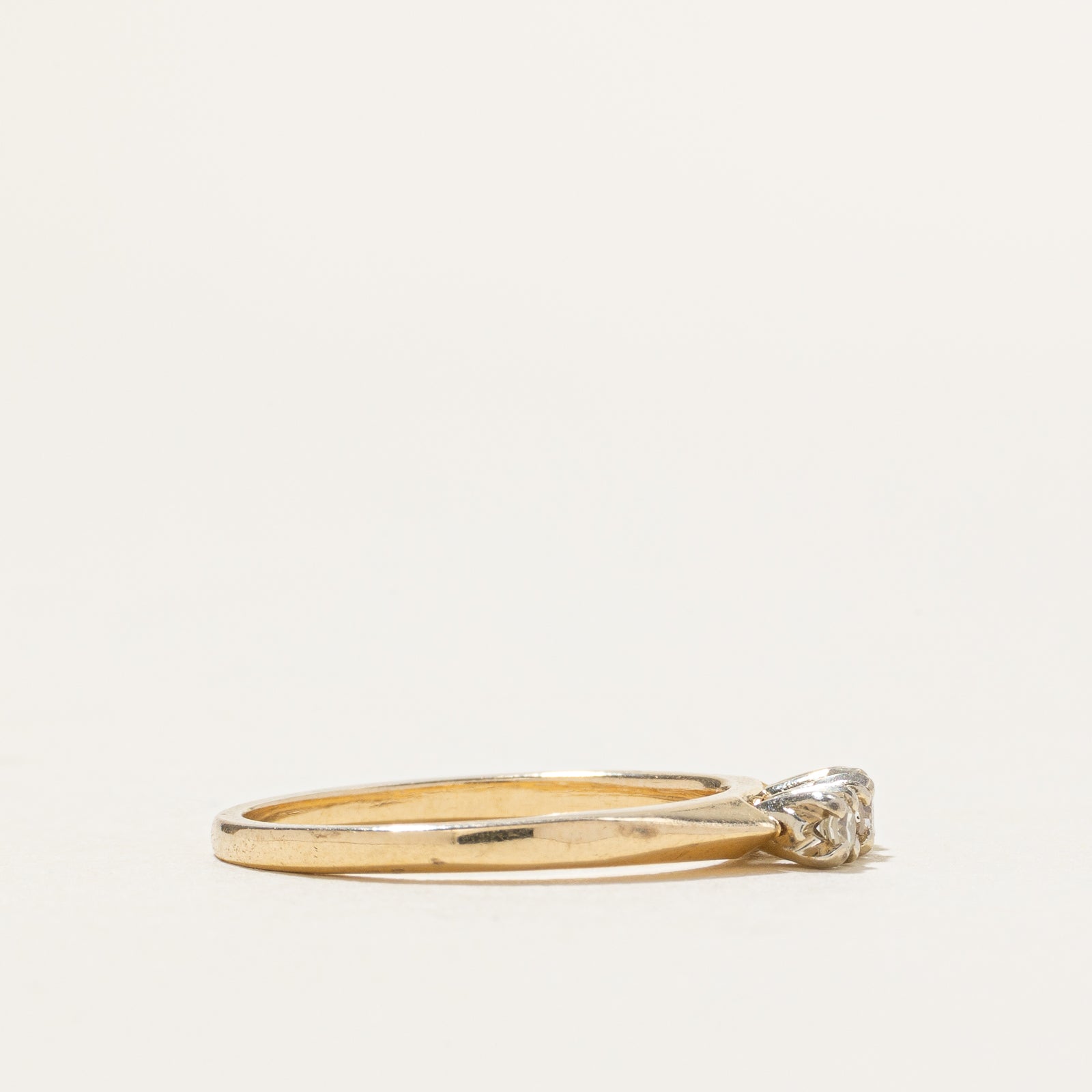 14k Three Stone Diamond Ring | SZ 5