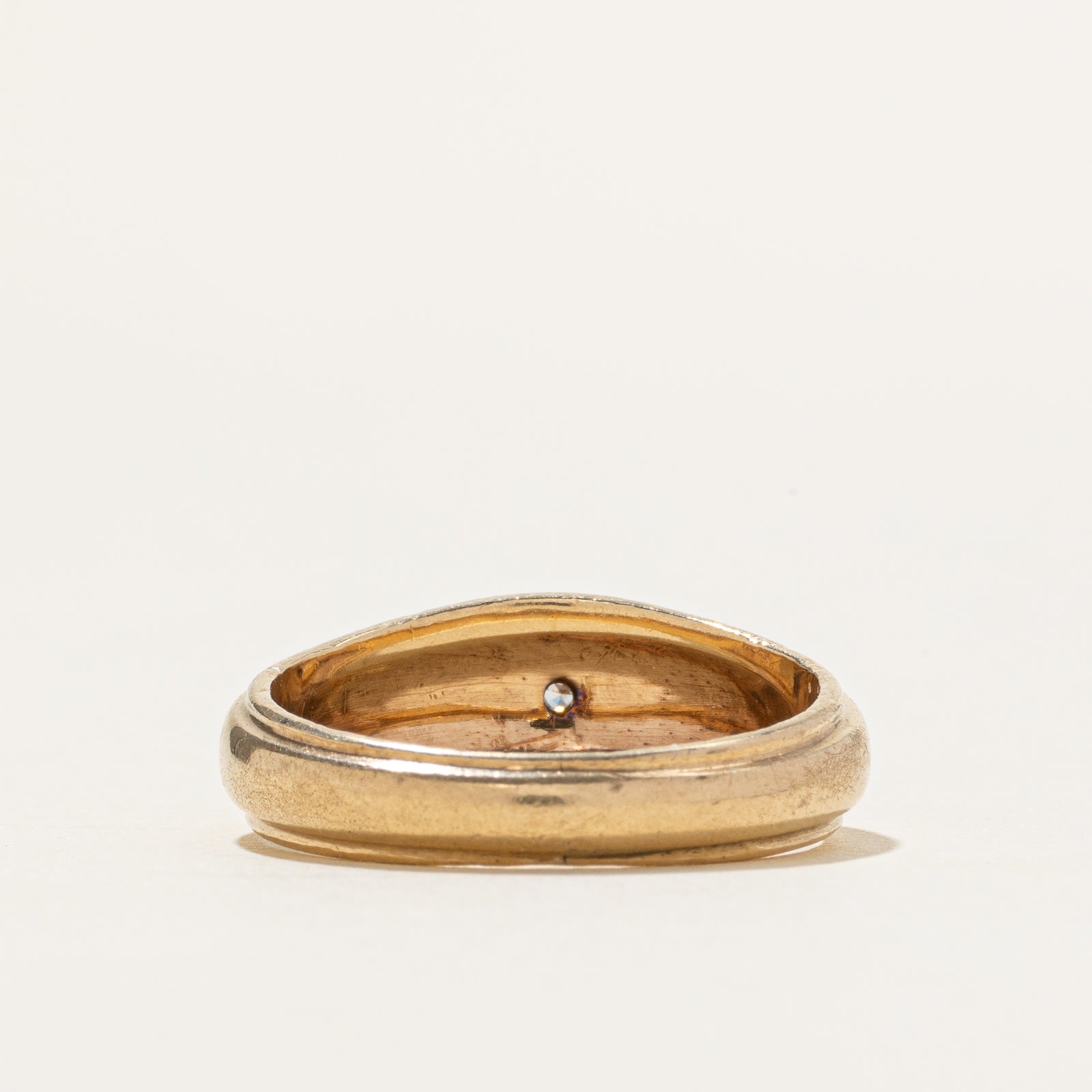 10k Star Set Diamond Grooved Dome Ring | SZ 7.25