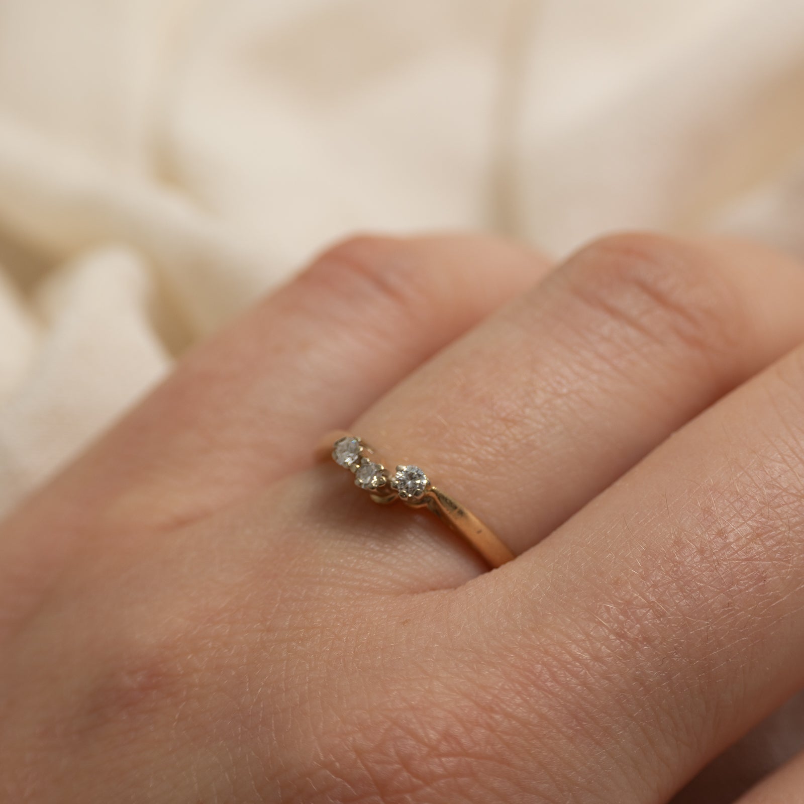 'Birks' Three Stone Diamond Contour Ring | SZ 6