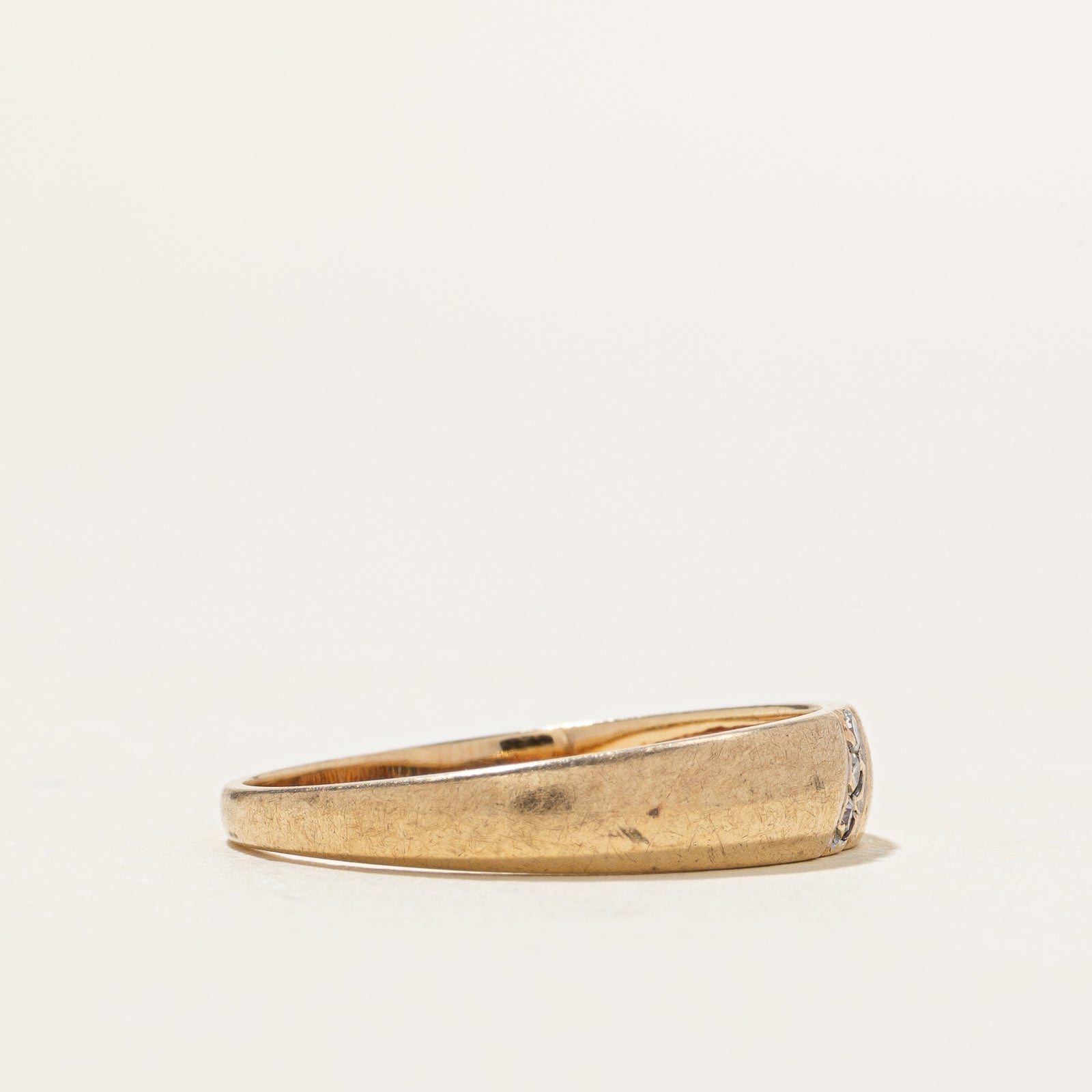 10k Diagonal Diamond Plain Ring | SZ 7.75