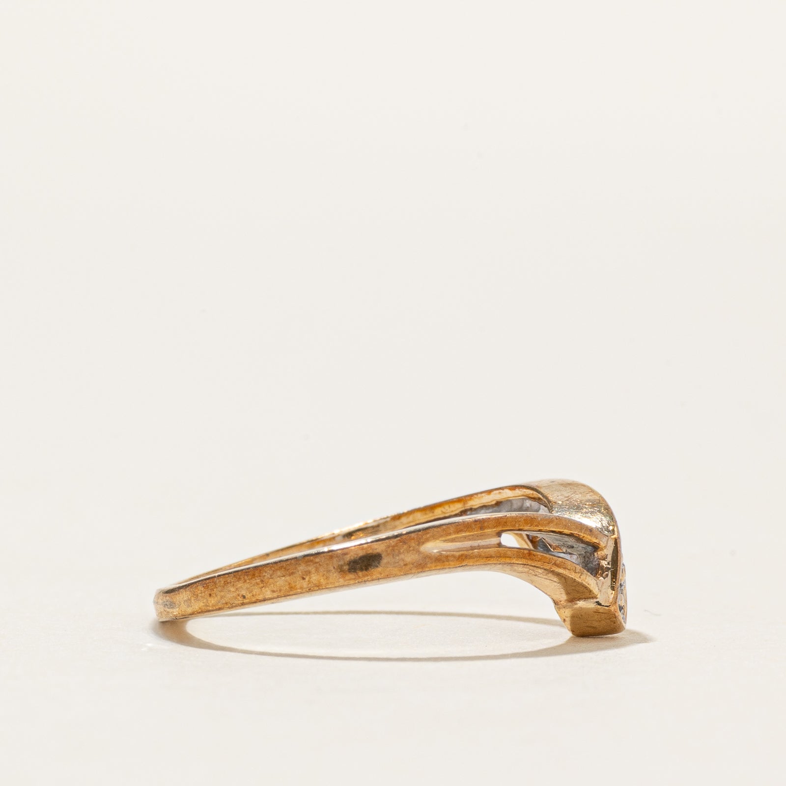 10k Diamond Openwork Chevron Ring | SZ 4.25