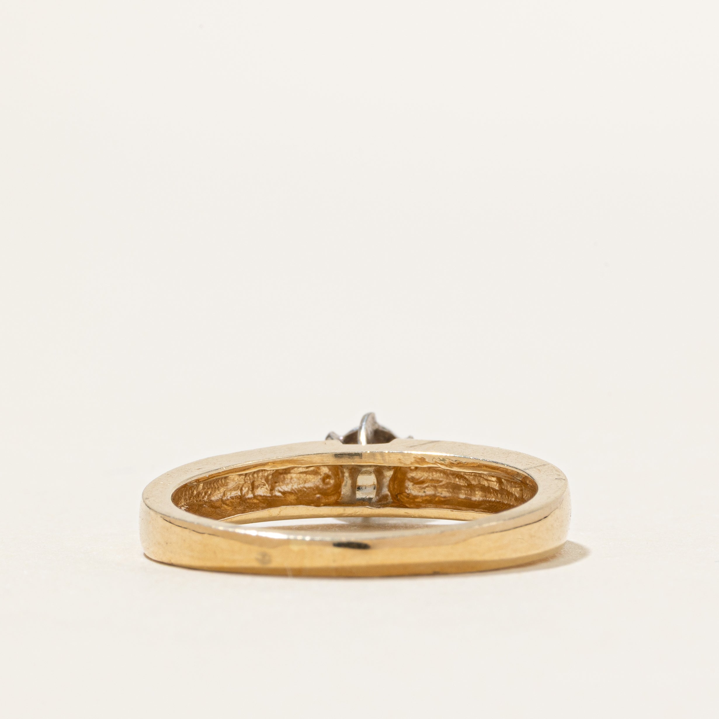 Illusion Set Diamond Textured Ring | SZ 8