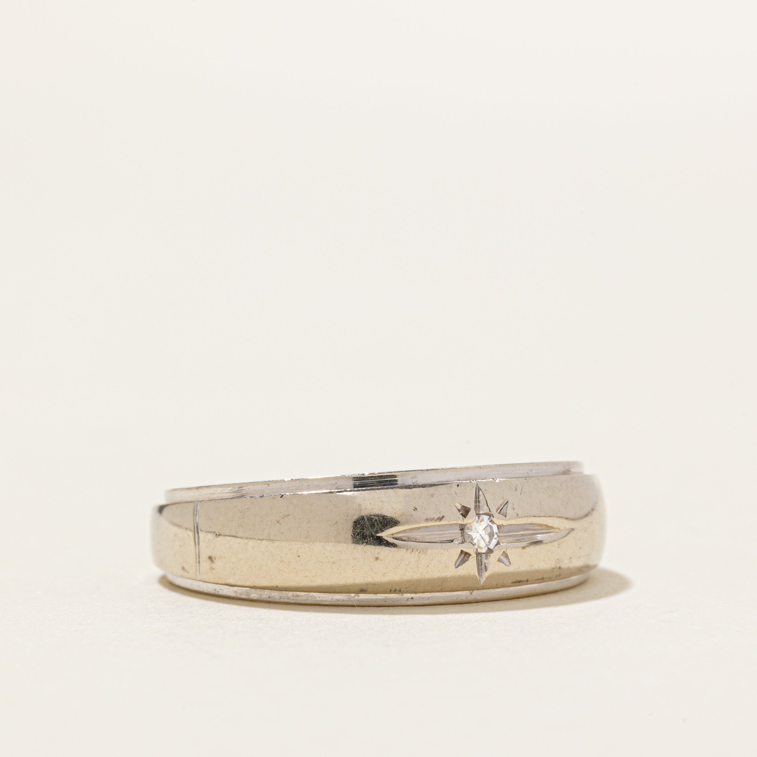 Star Set Diamond Grooved Ring | SZ 7.5