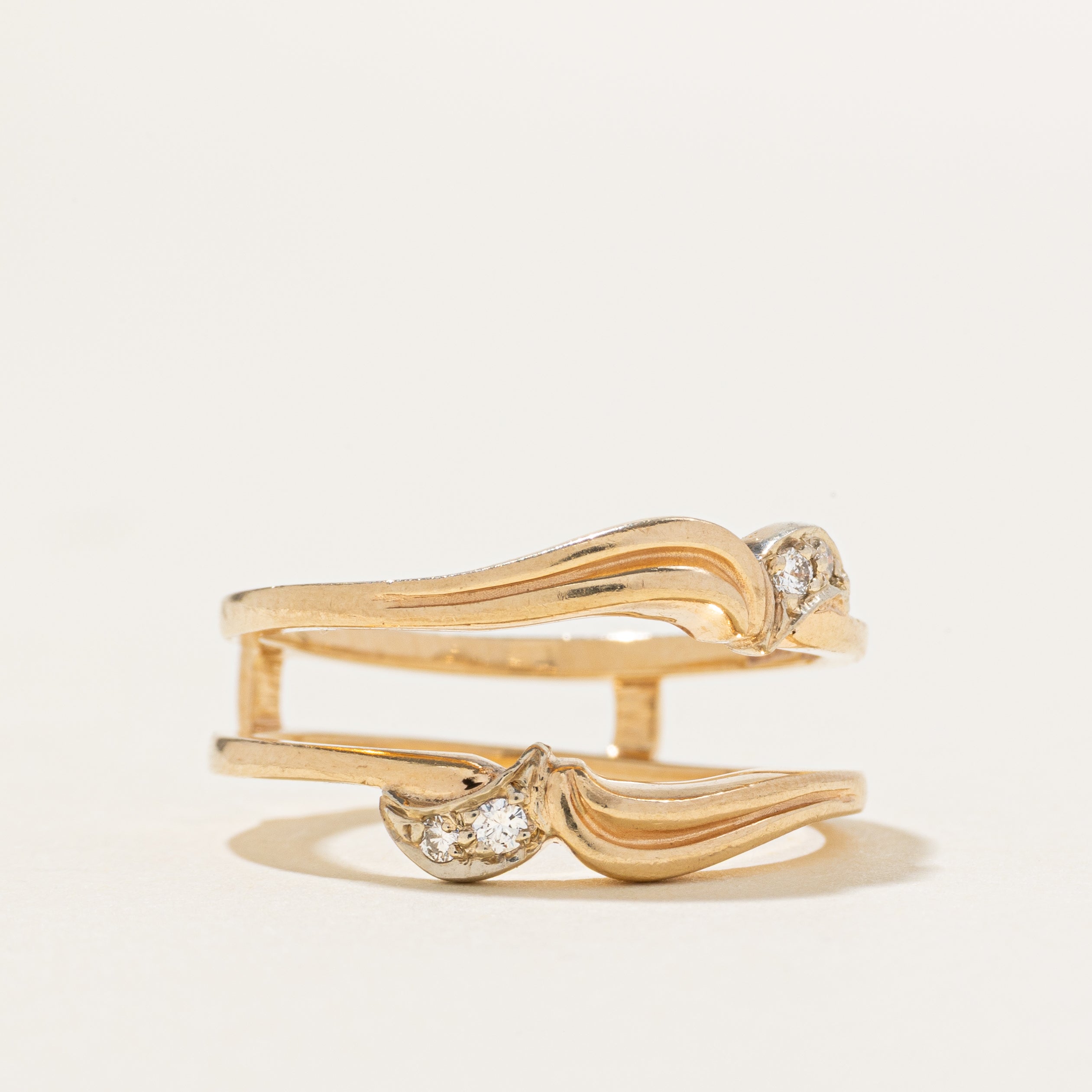 14k Diamond Grooved Wave Ring Guard | SZ 6.25