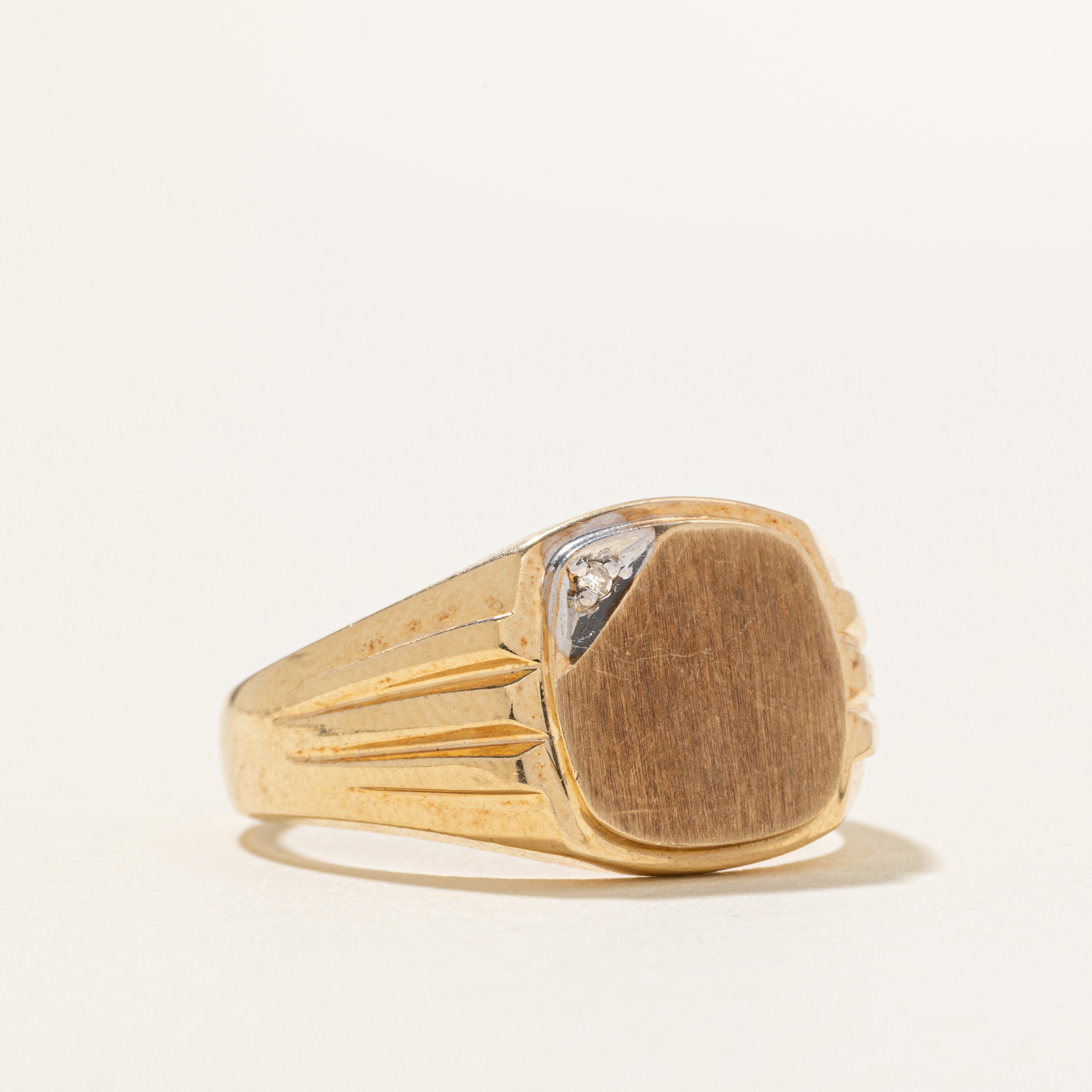 Single Diamond Grooved Signet Ring | SZ 10