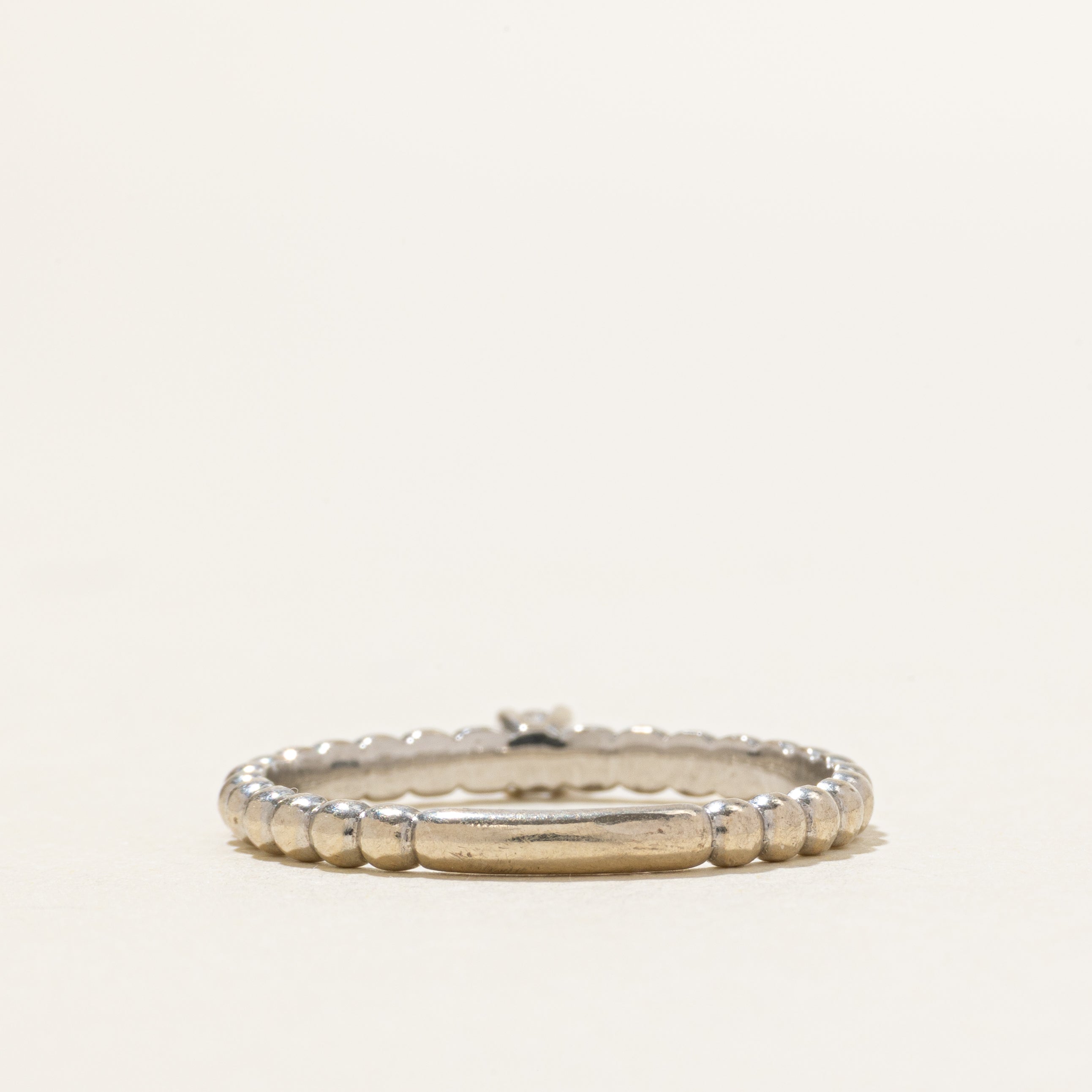 Ukrainian 14k Solitaire Diamond Scalloped Band | SZ 7.5