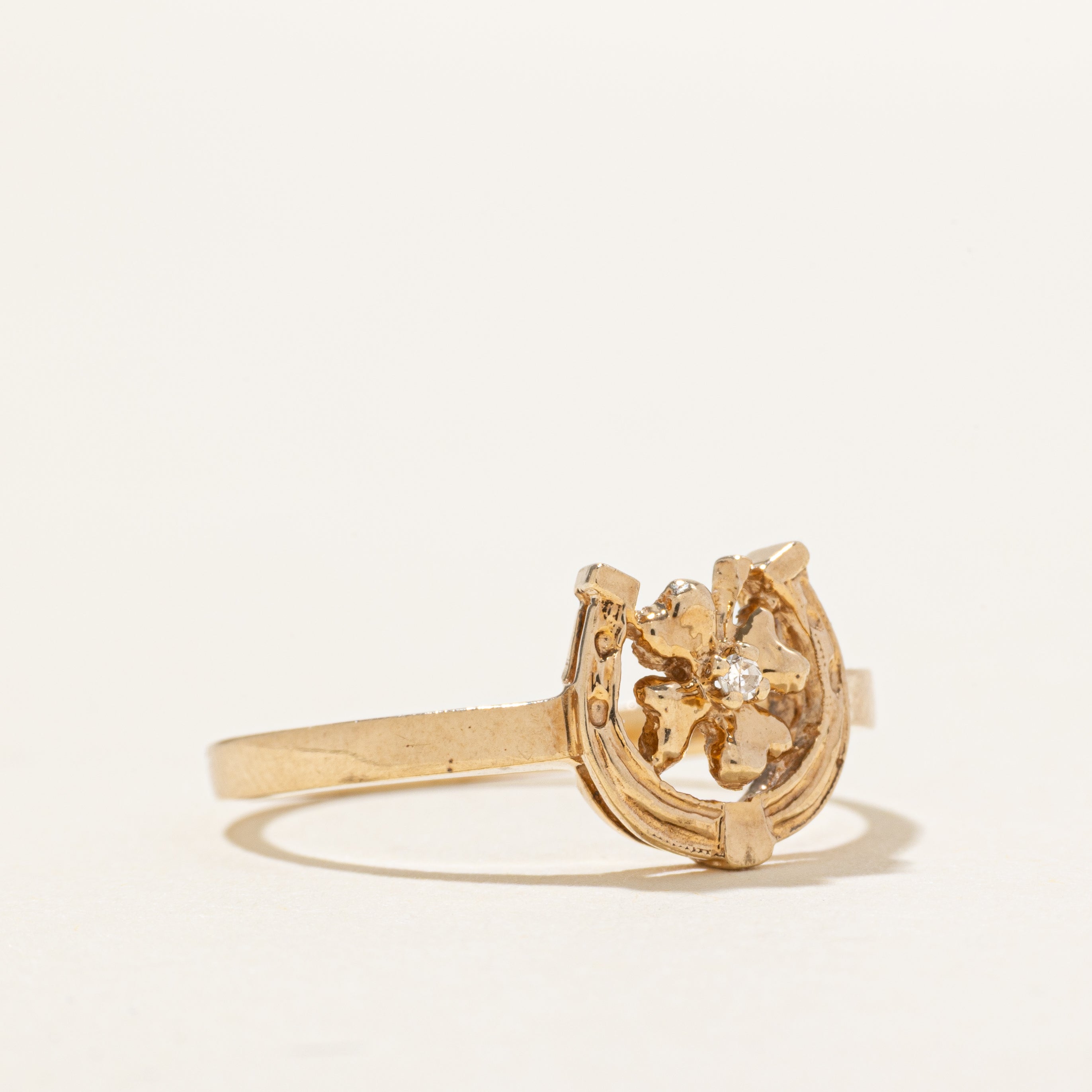 Bague en diamant avec trèfle porte-bonheur et fer à cheval | Taille 7,25