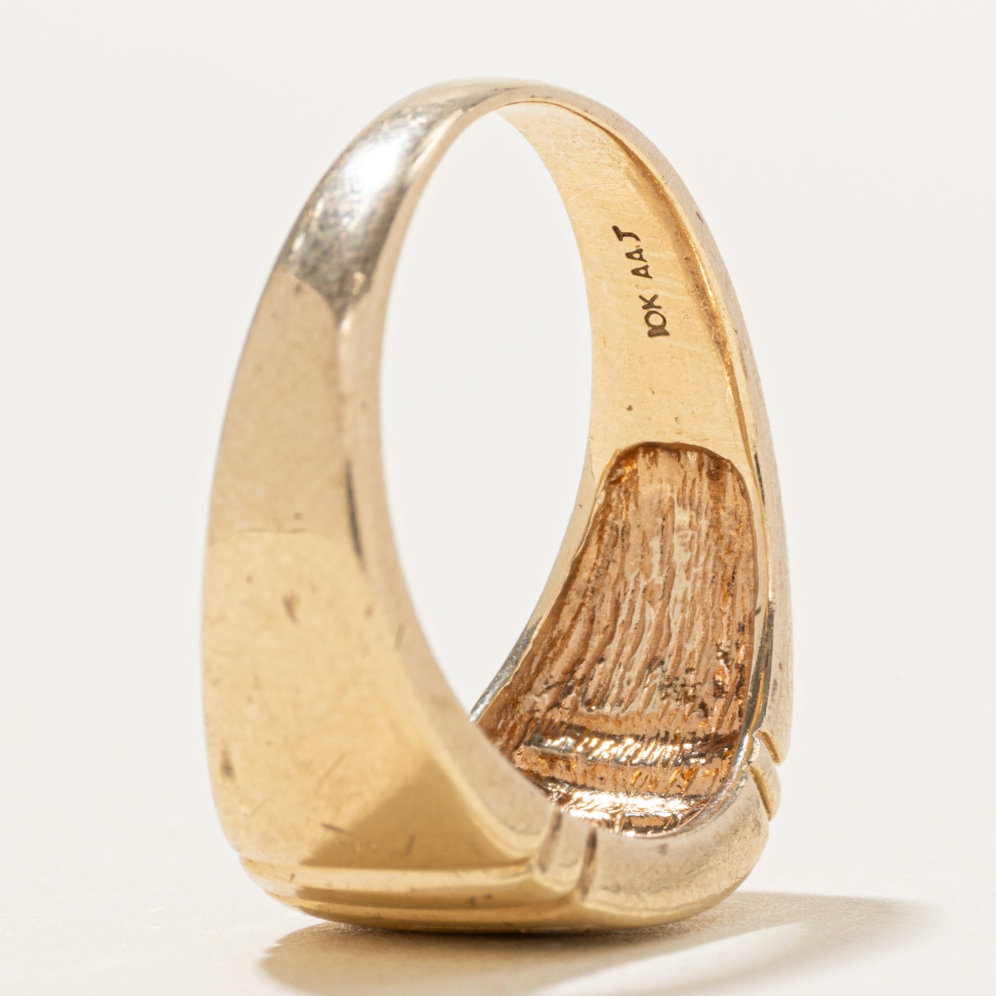 10k Diamond Fluted Signet Ring | SZ 8.25