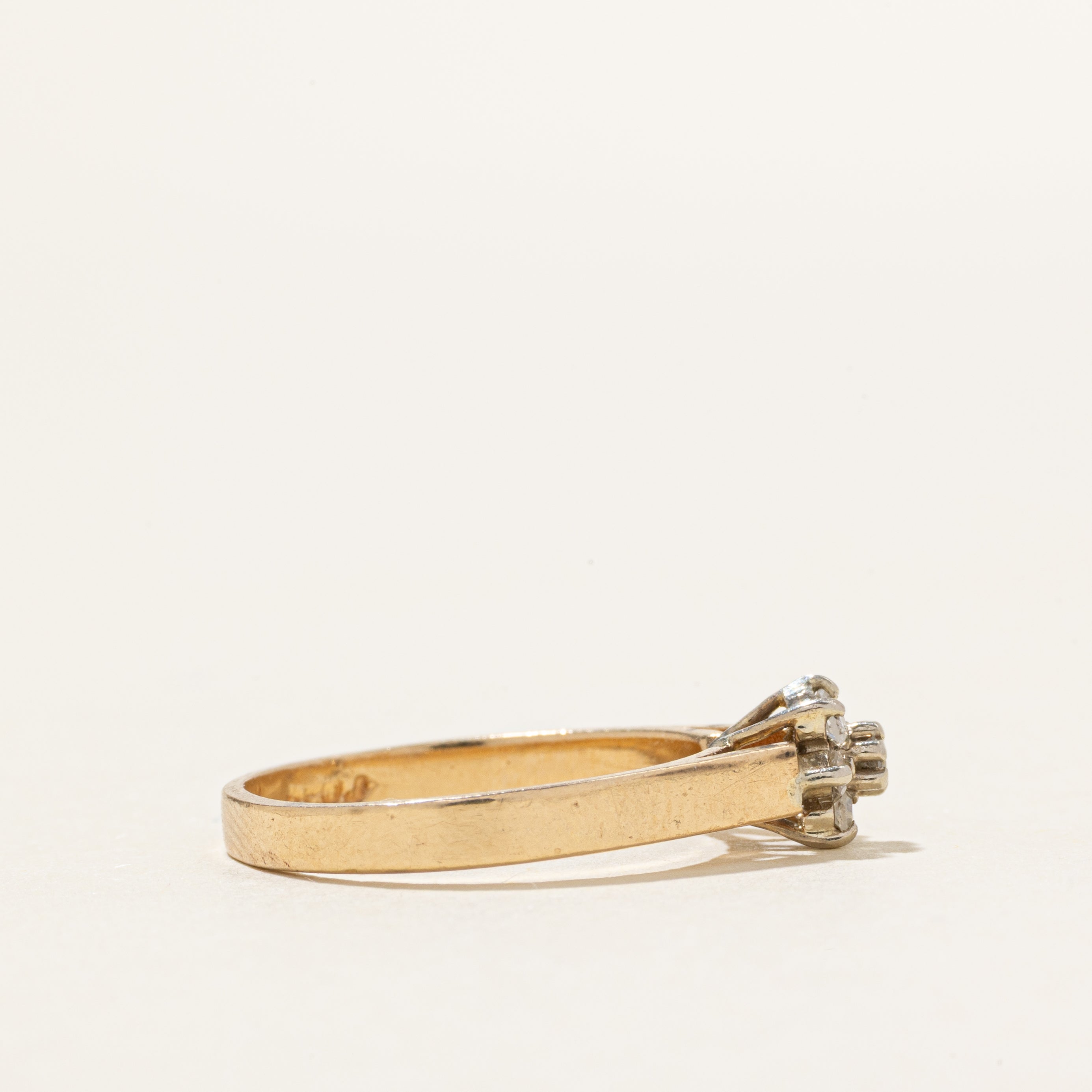 14k Diamond Cluster Petal Ring | SZ 5