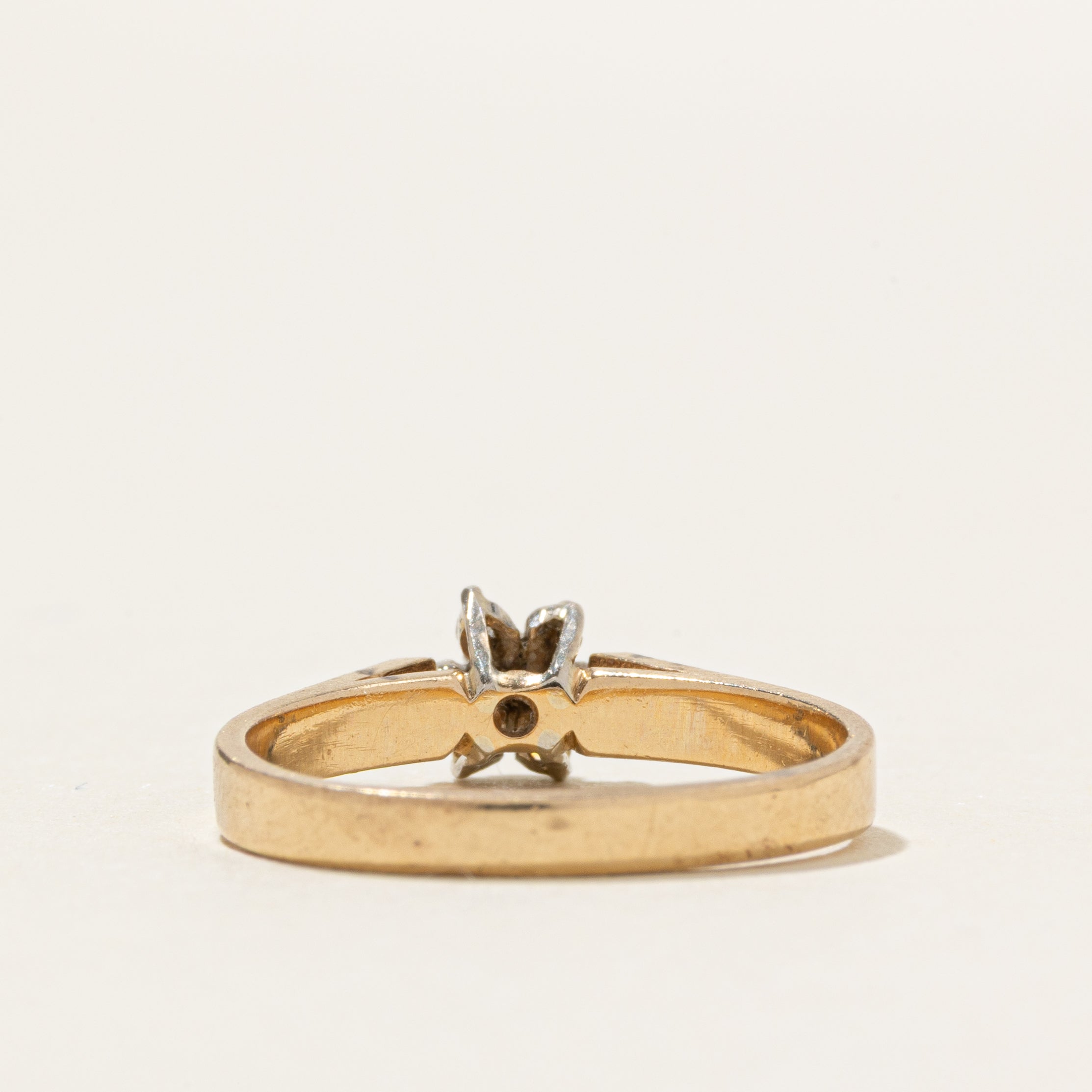14k Diamond Cluster Petal Ring | SZ 5