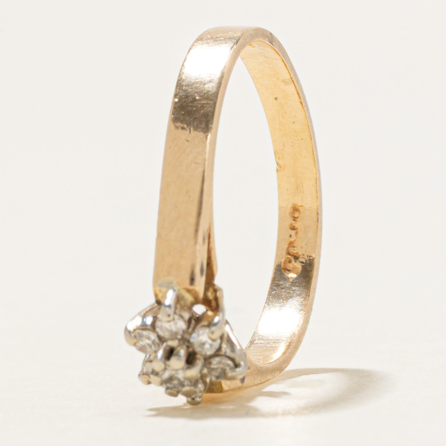 14k Diamond Cluster Petal Ring | SZ 5