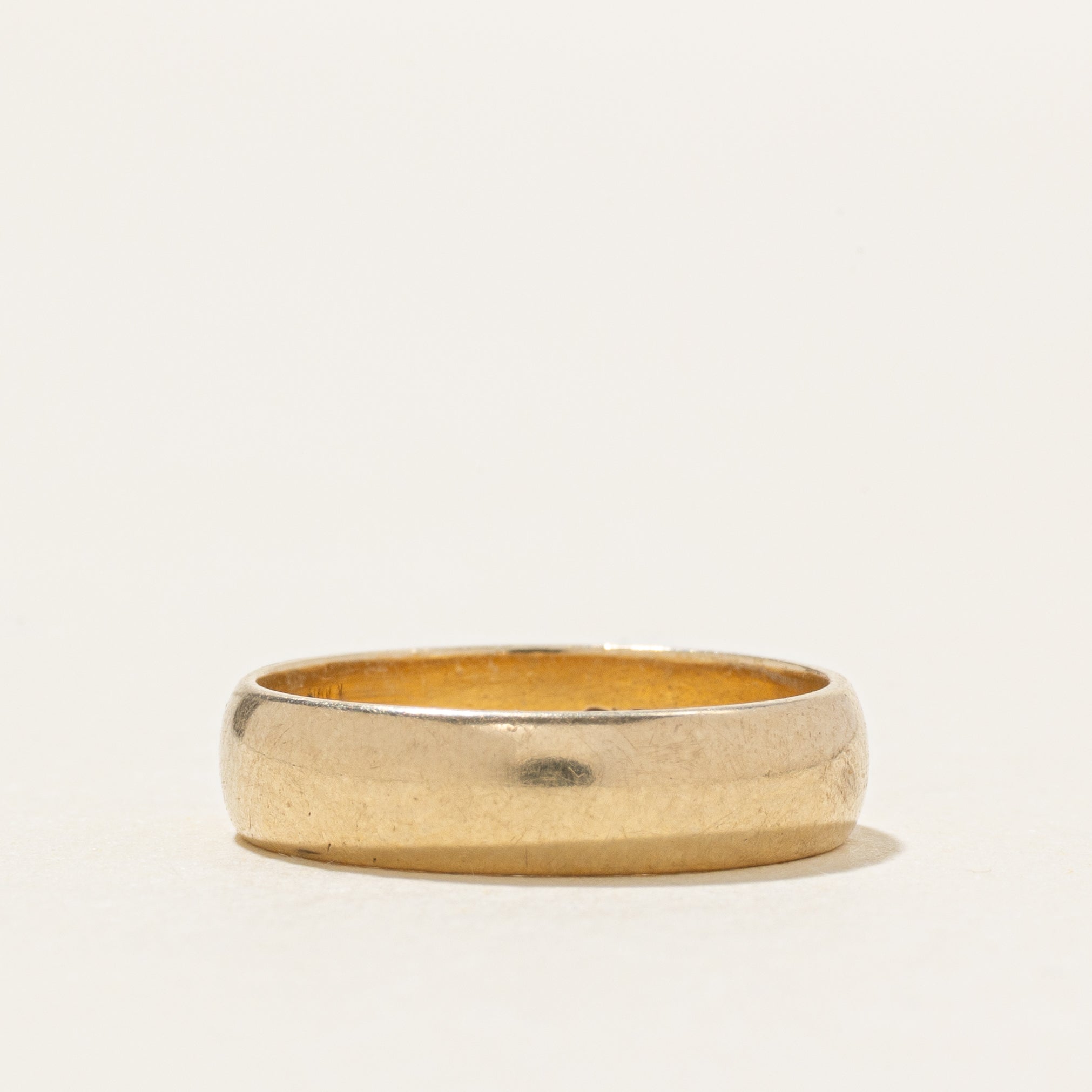 10k Flush Set Diamond Band | SZ 3.5